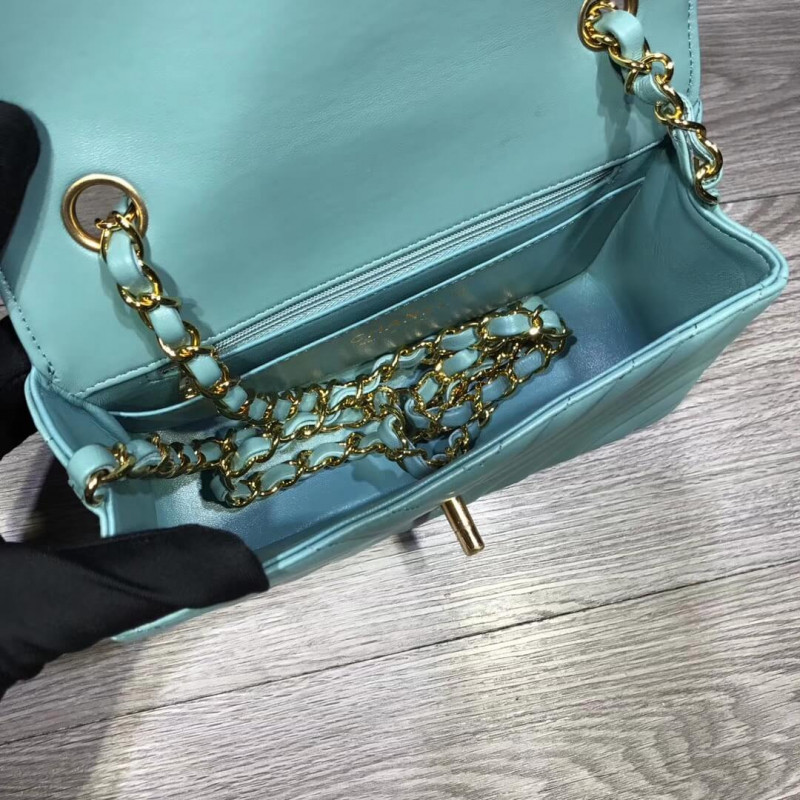 Replica Chanel Chevron Lambskin 20Cm Classic Flap Bag 11161:1High-quality replica