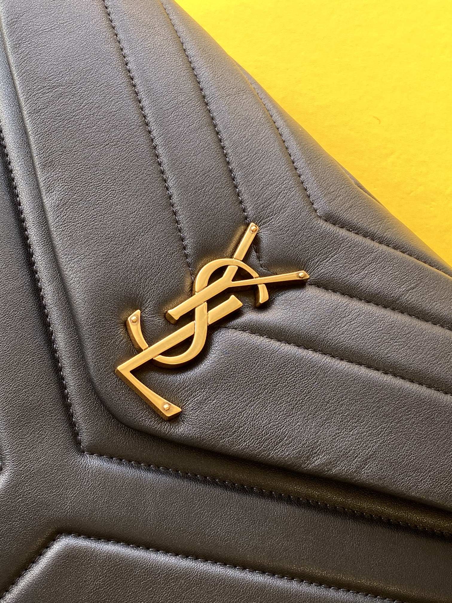 SAINT LAURENT MONOGRAM1:1High-quality replica