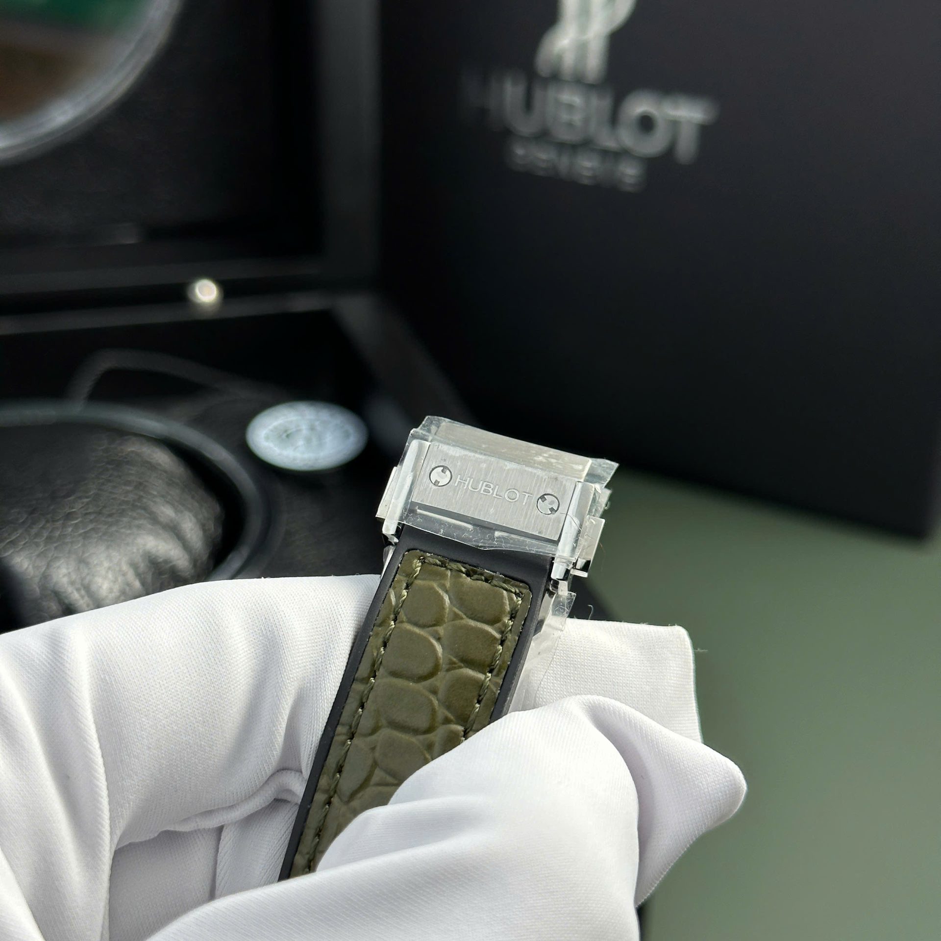 Hublot Classic Fusion Replica Watch Womens Green HB Factory 33mm - Top club