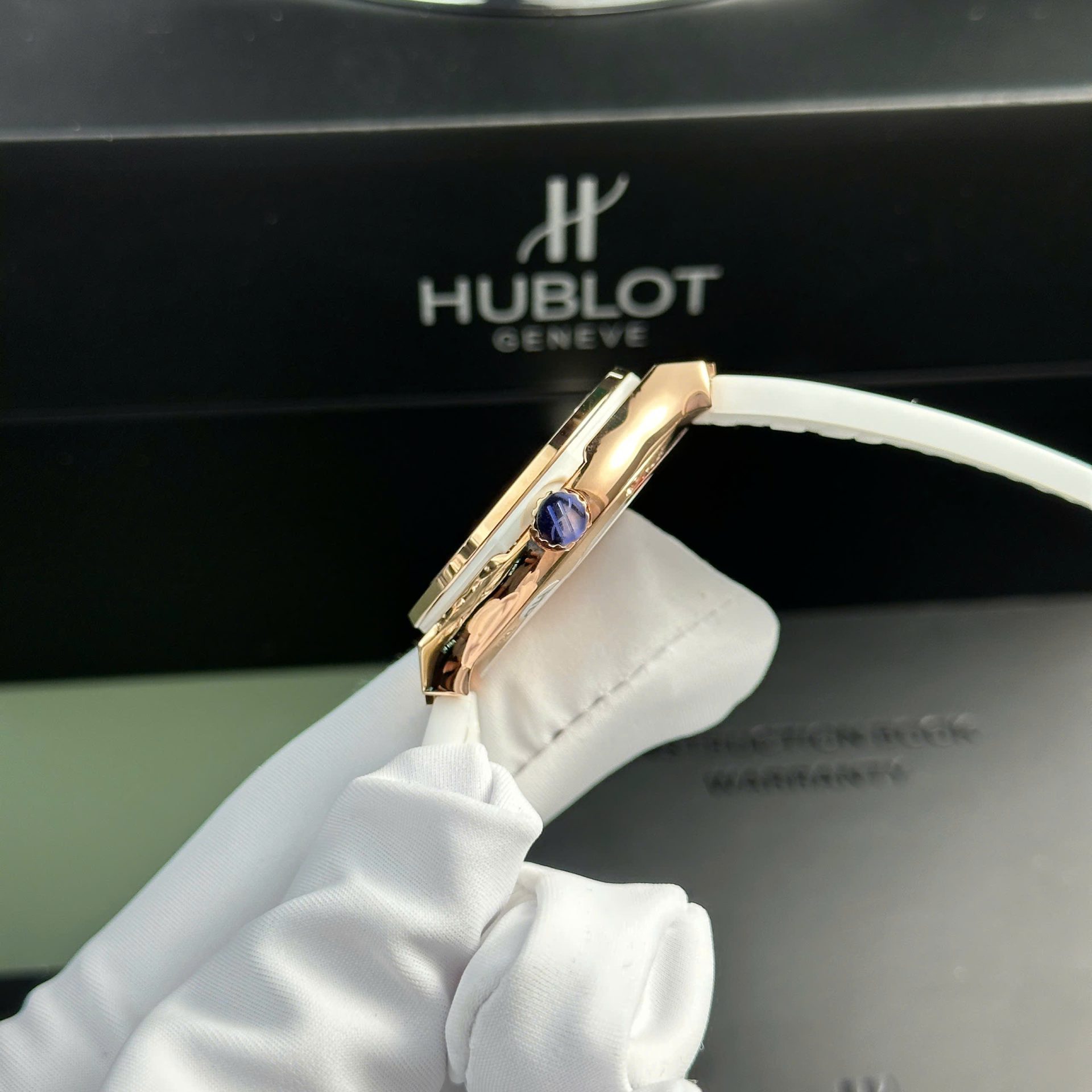 Hublot Classic Fusion King Gold Replica Watch Womens White HB Factory 33mm - Top club