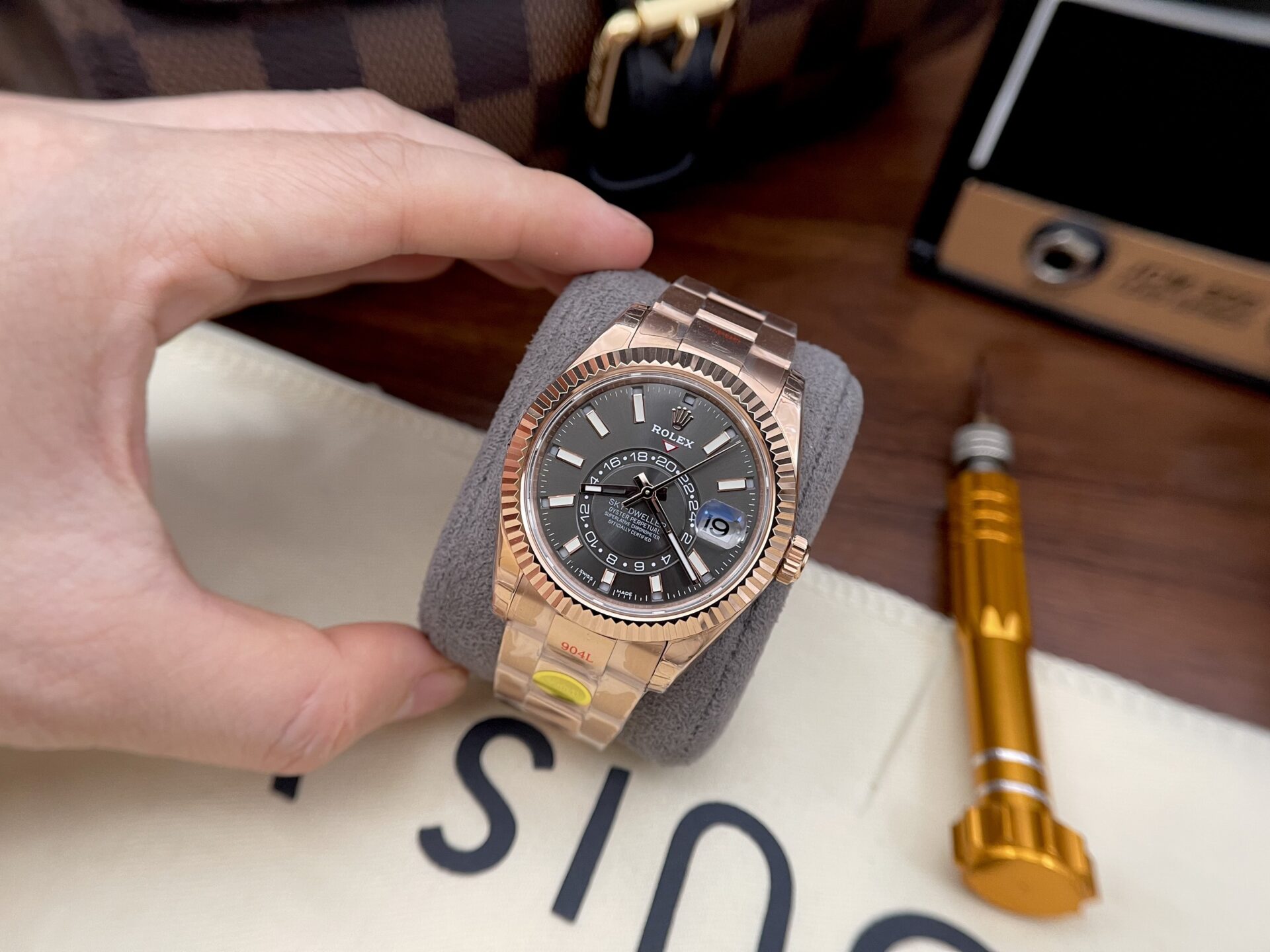 Rolex Sky-Dweller 326935 Replica 1:1 Watch Noob Factory Gray Dial 42mm - Elite Watch Atelier