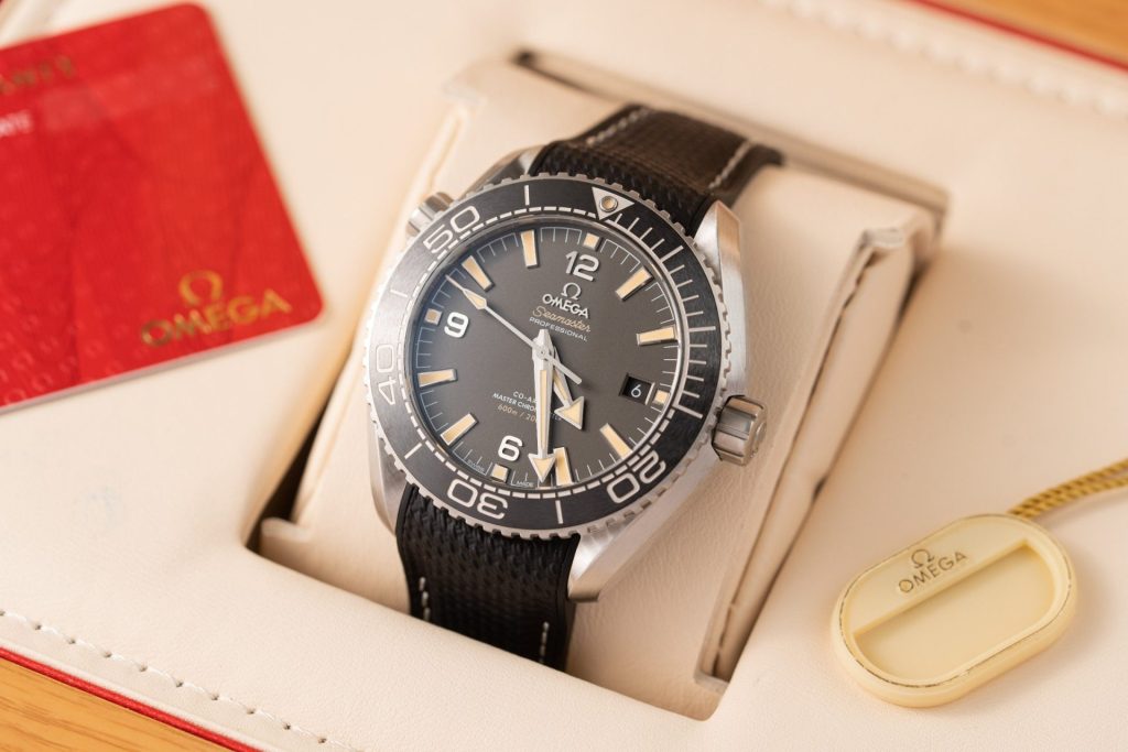Omega Replica Watch Planet Ocean 600M Dial Black VS Factory 43.5mm - Top club