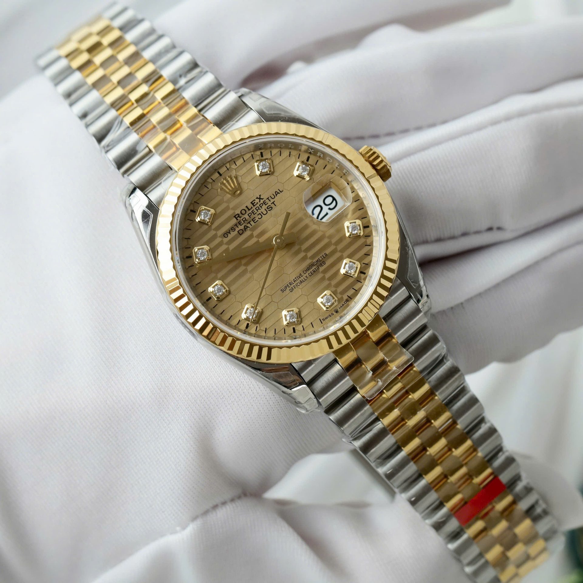 Rolex DateJust 126231 Replica Watch Màu Demi Motif Dial VS Factory 36mm - Elite Watch Atelier