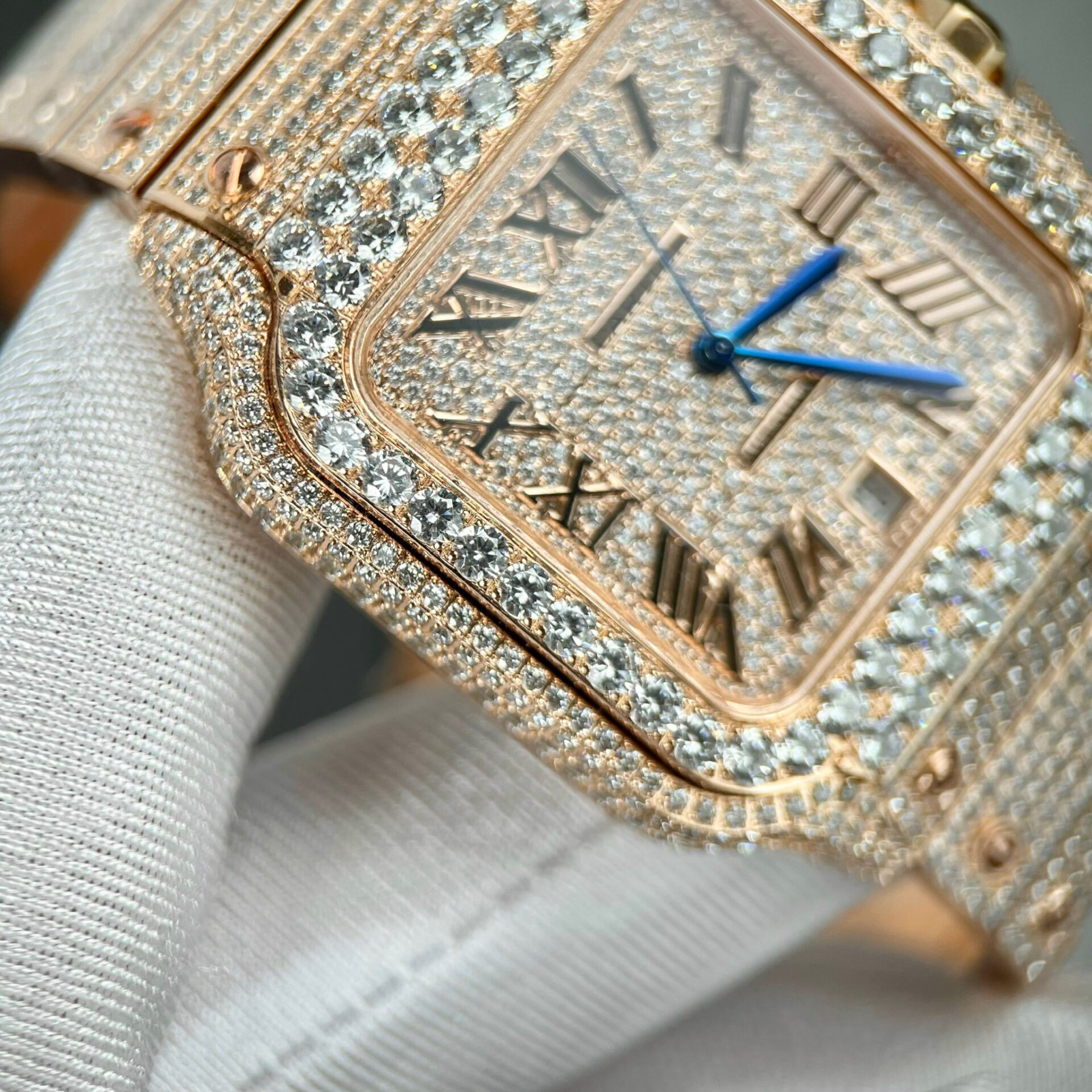 Cartier Santos Men s Full Diamond Replica Watch Highest Quality 39.8mm - Top club
