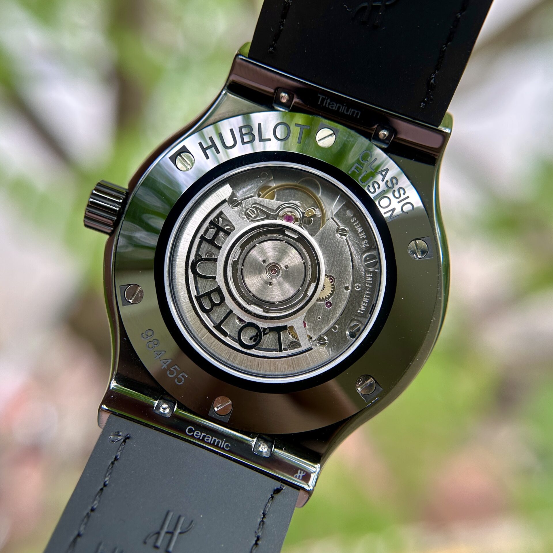 Hublot Classic Fusion Ceramic Carbon High Quality Replica Watch JJZ 42mm - Top club