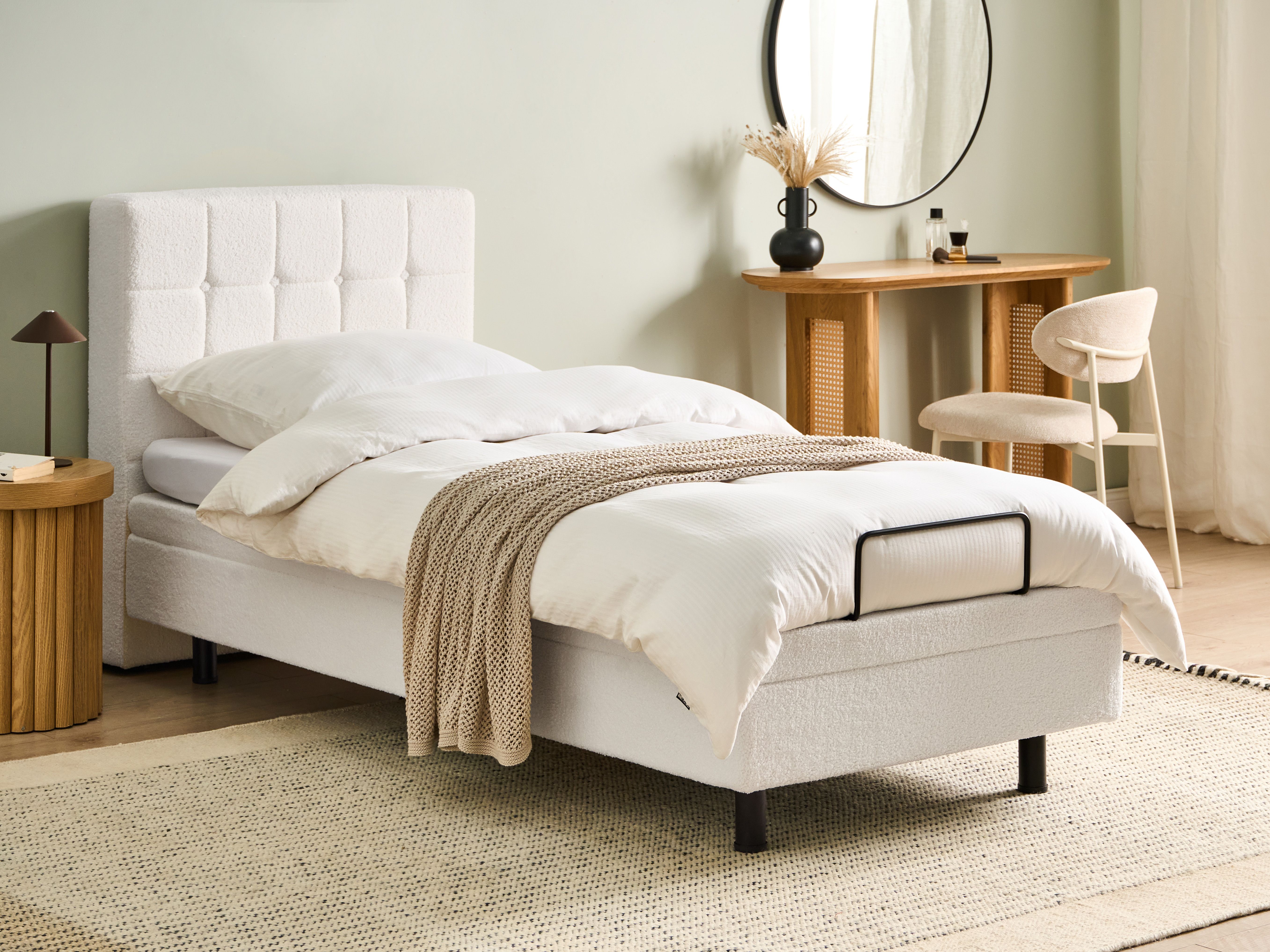 Adjustable Bed Boucle DUKE 90 x 200 cm (EU Single) Off-White