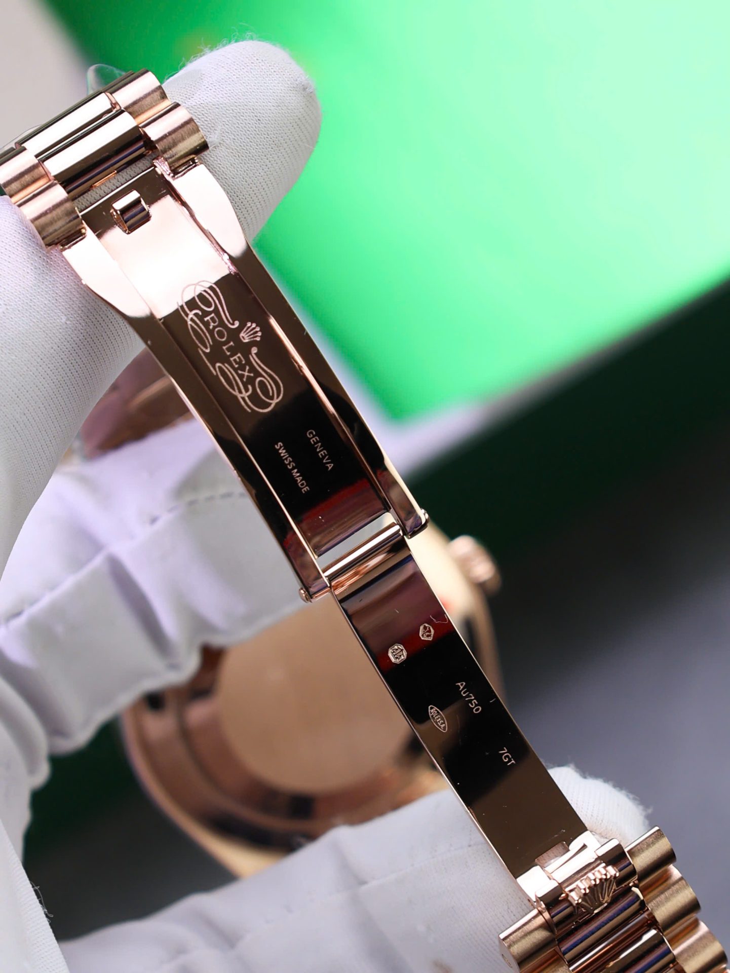 Rolex Day-Date Green Dial Replica Watch Gold Wrapped Weight 186Gram QF 40mm - Top club