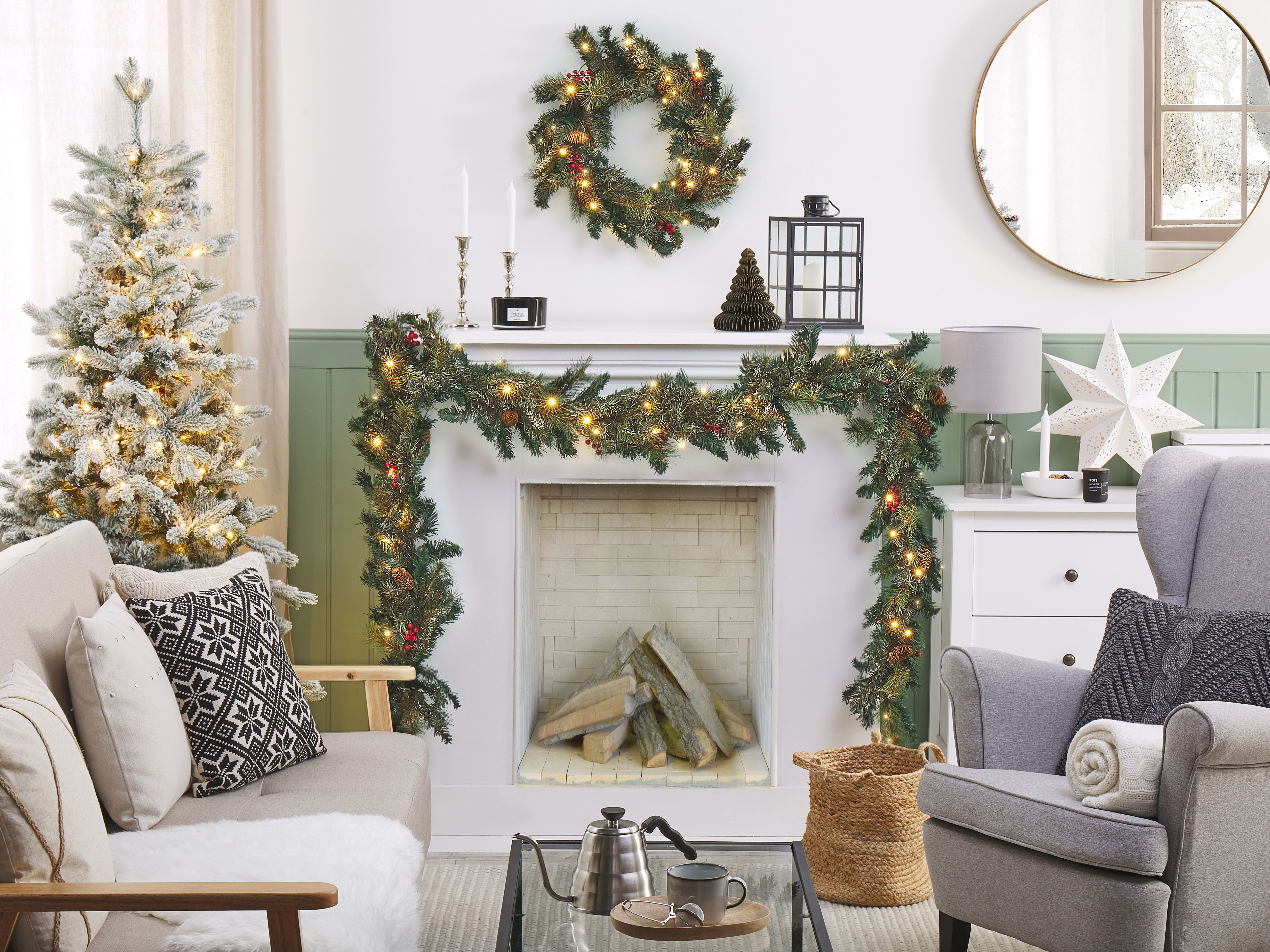 Christmas Garland LED TENALA 270 cm Green