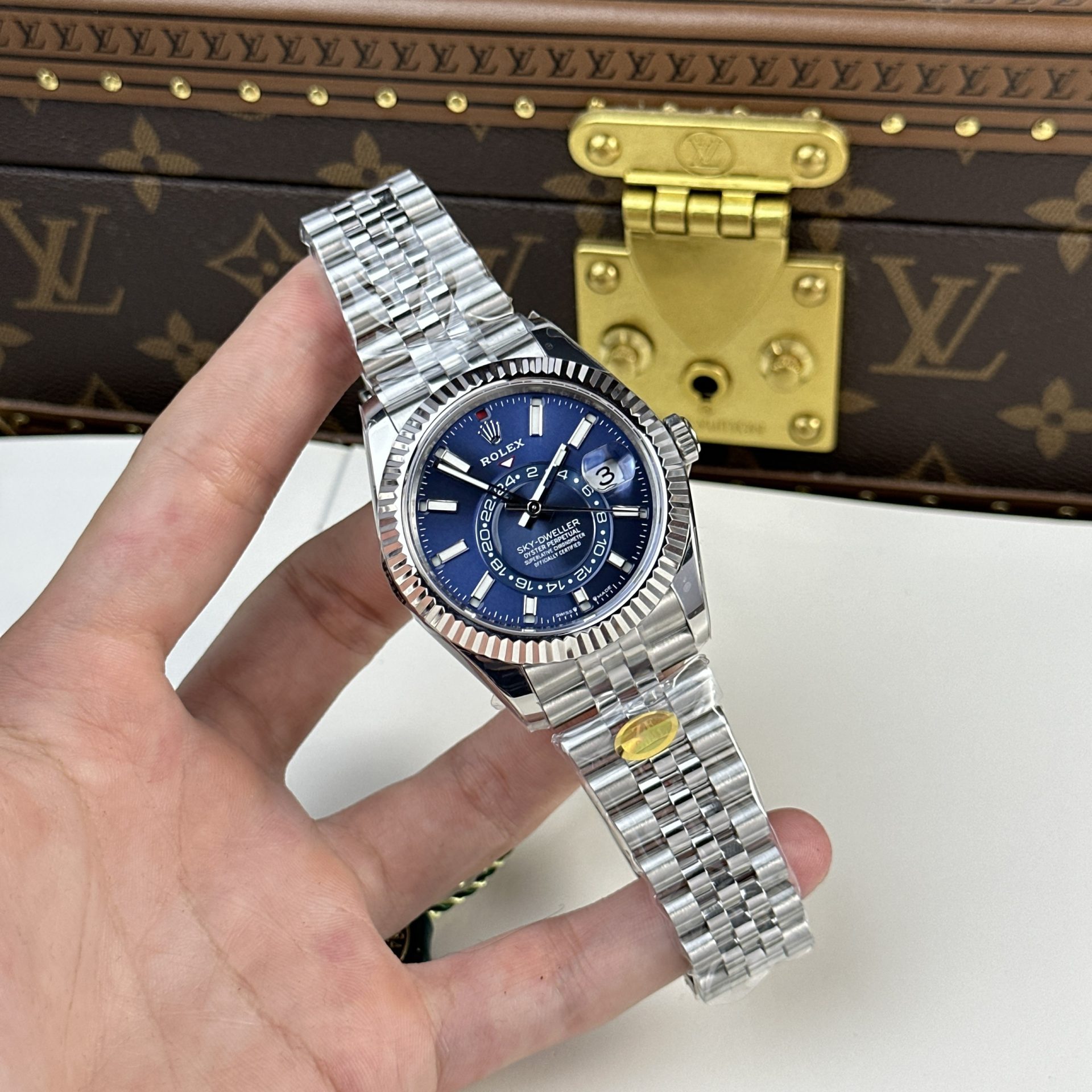 Rolex Replica Watch Sky Dweller 326934 Strap Jubilee Dial Blue 42mm - Elite Watch Atelier