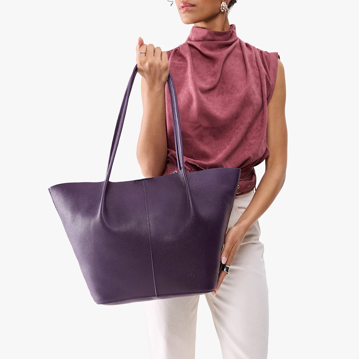 Devan Bucket Tote