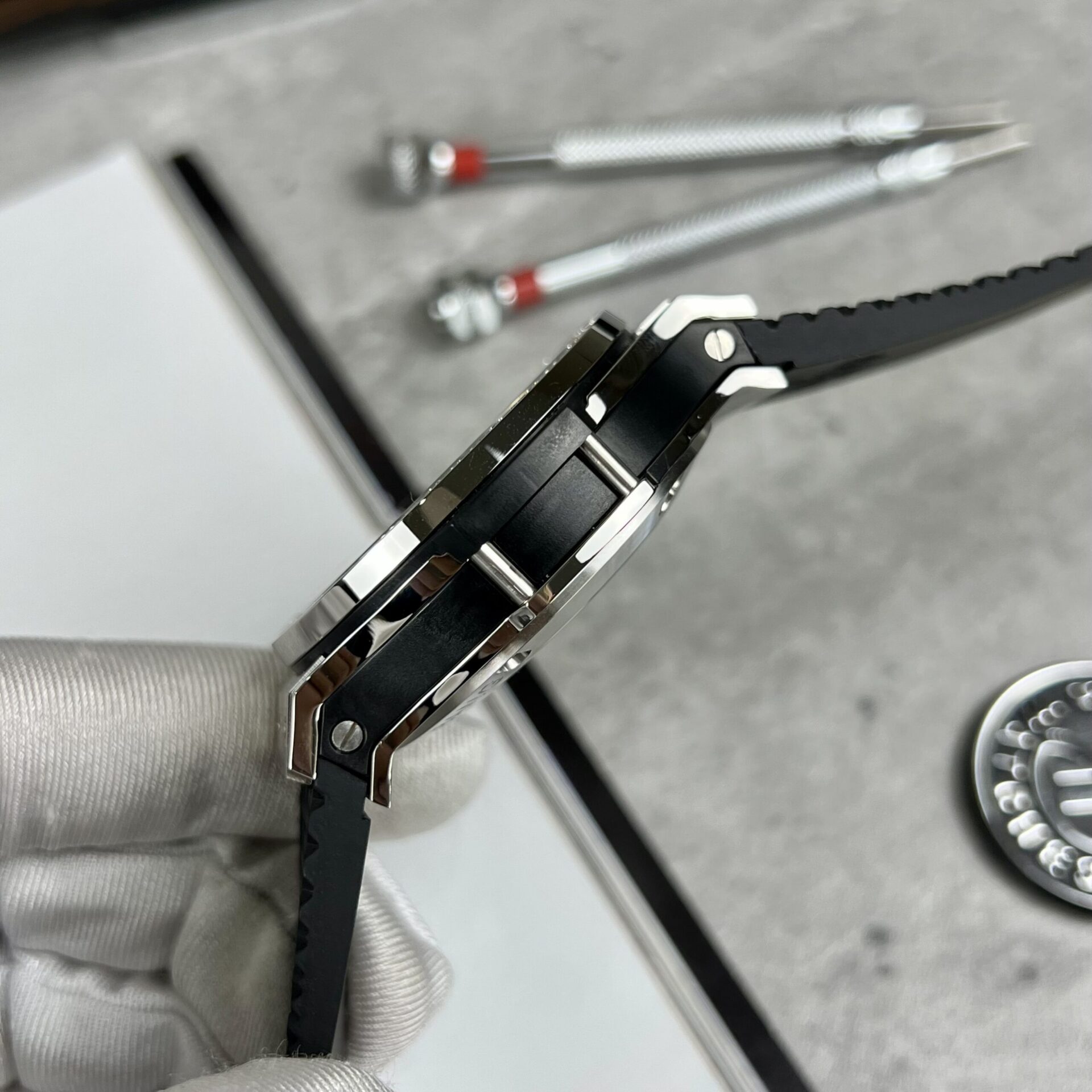 Hublot Replica 11 Watch Big Bang Geneve Chronograph With Diamonds Bezel 44mm - Top club