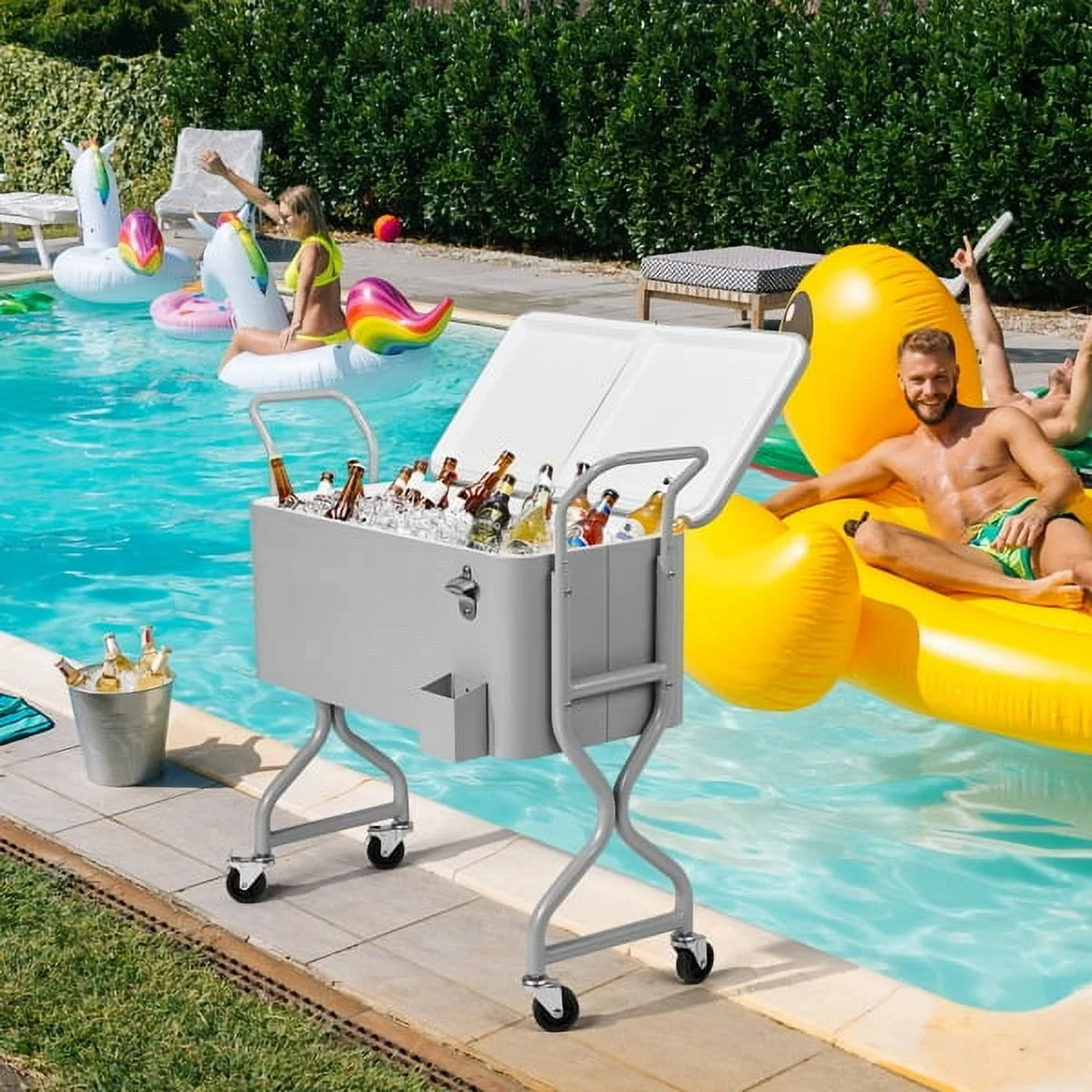 80-quart outdoor beverage rolling cooler, convenient design, easy to clean, with internal insulation function, with wheels for easy mobility, suitable for backyards and patios
