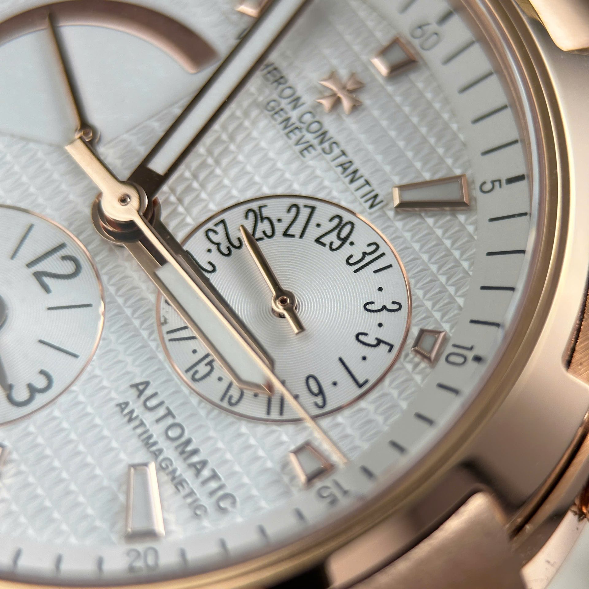 Vacheron Constantin Replica Watches Overseas Dual Time Rose Gold 47450 White Dial 9F Factory 42mm - Top club