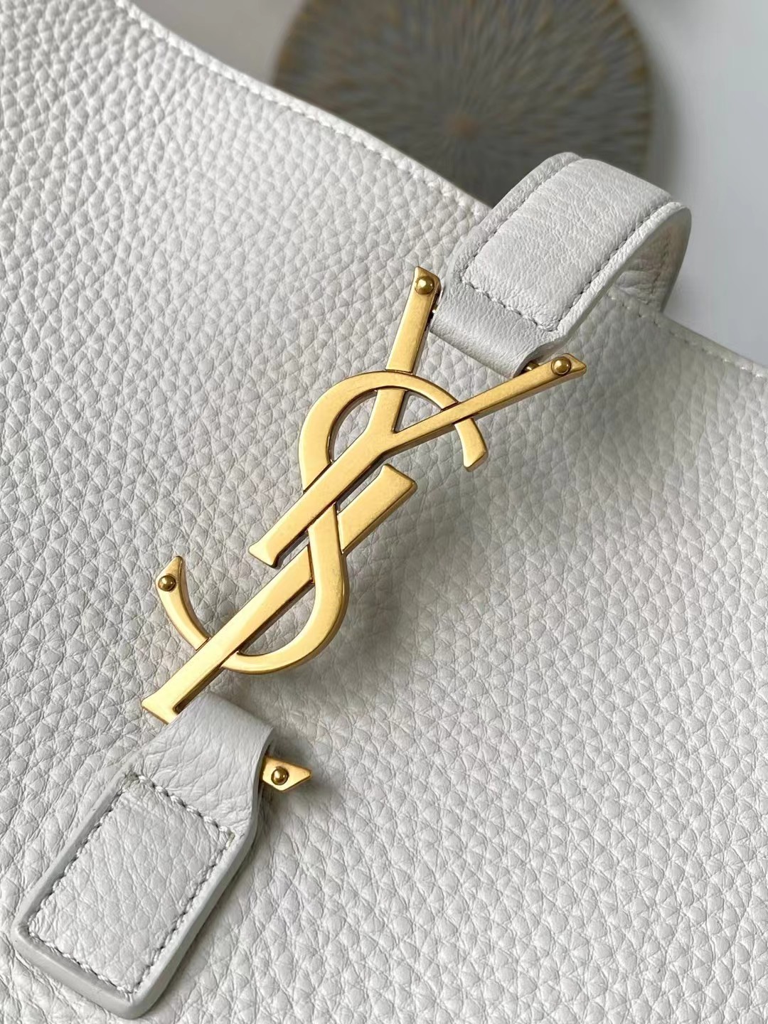 YSL BEA IN GRAINED LEATHER1:1High-quality replica