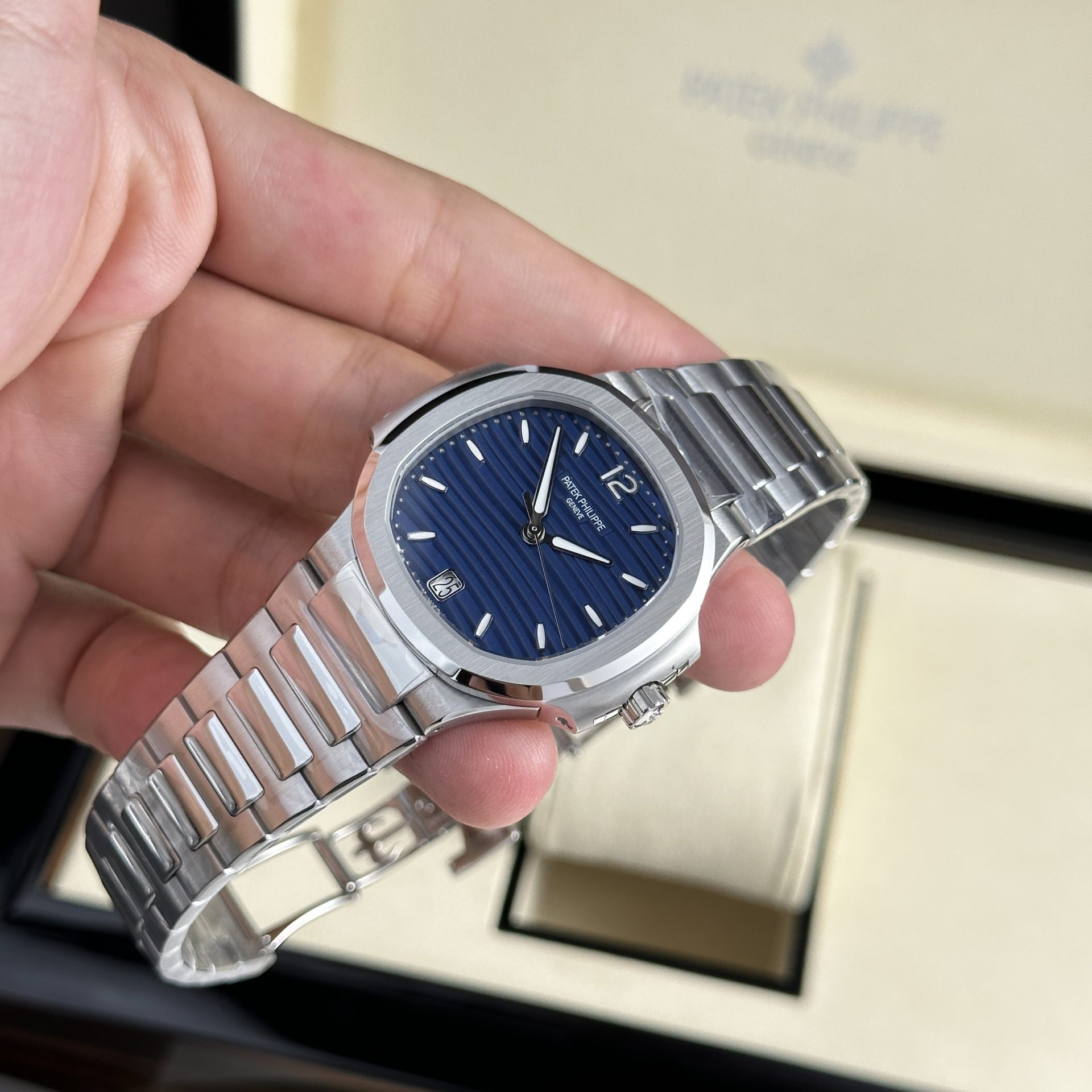 Patek Philippe Replica 11 Watch Women s Nautilus 7118 Blue Dial 3K Factory 35.2mm - Top club