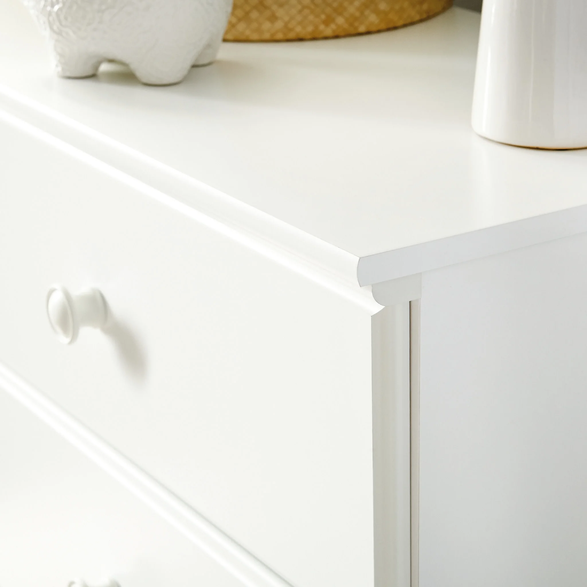 Sauder Storybook 4-Drawer Bedroom Dresser, Soft White Finish - Image 3