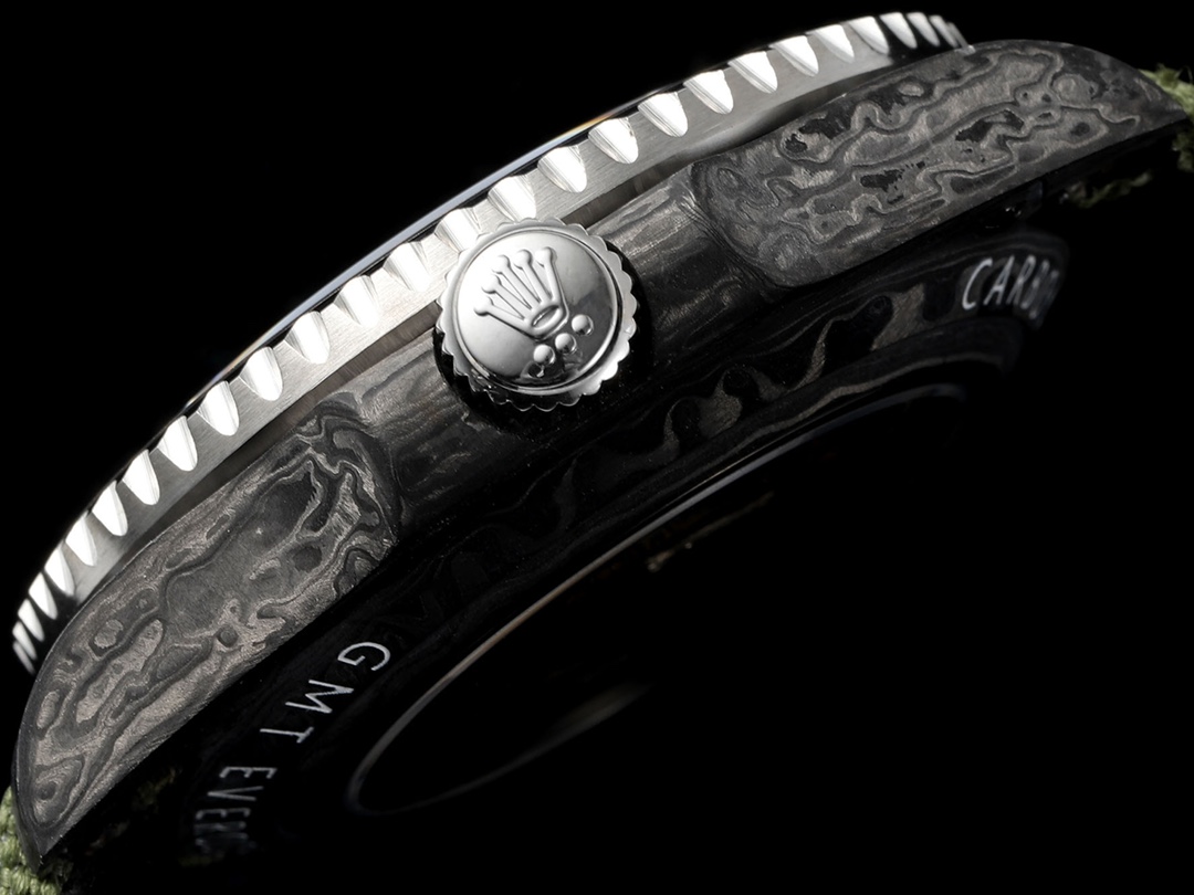 Diw New Rolex Ultra Limited Edition GMT-MASTER II-Carbon Fiber-Green(1:1 replica) - Top club