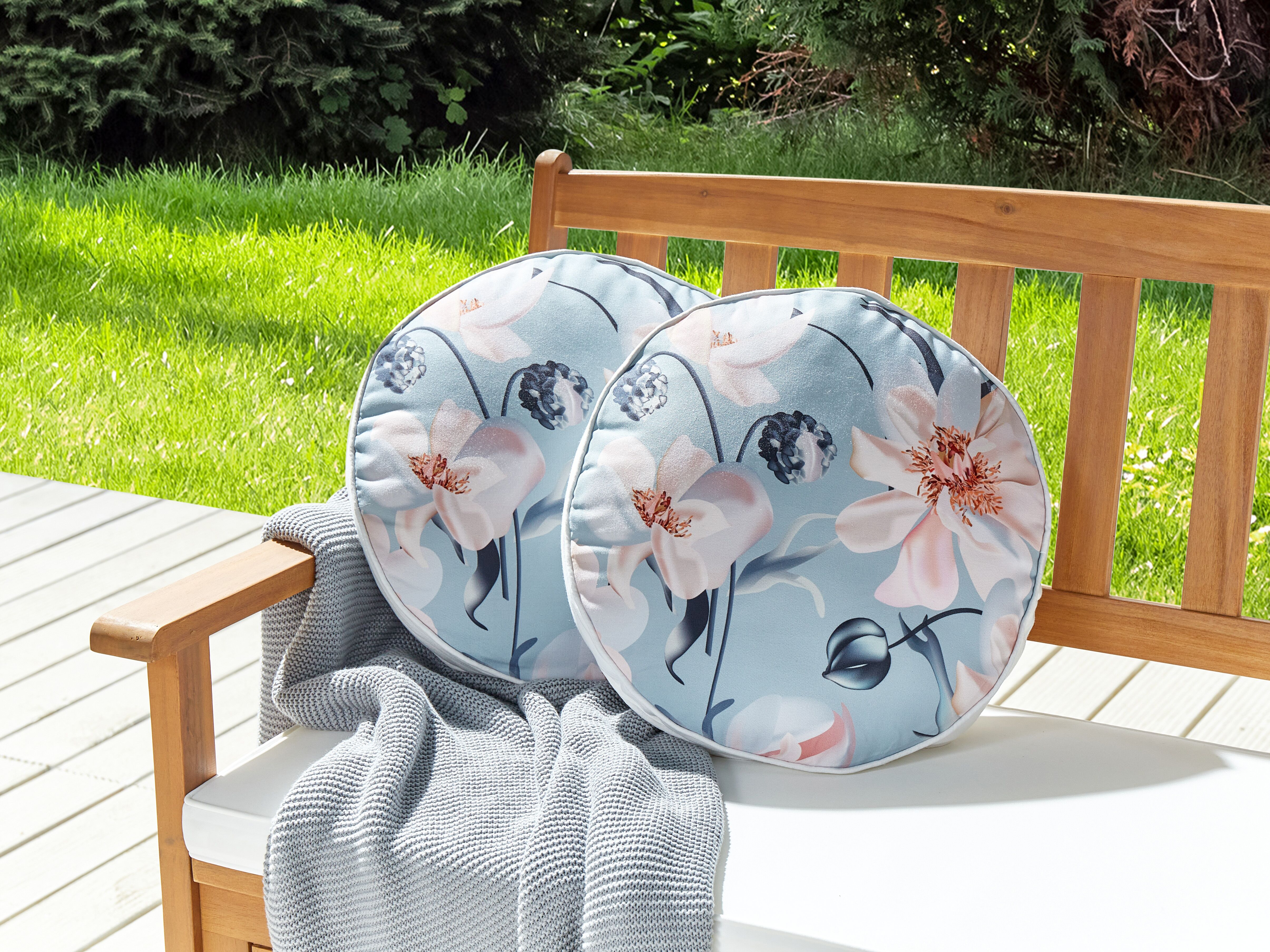 Set of 2 Outdoor Cushions APRICALE Floral Pattern 40 x 40 cm Blue
