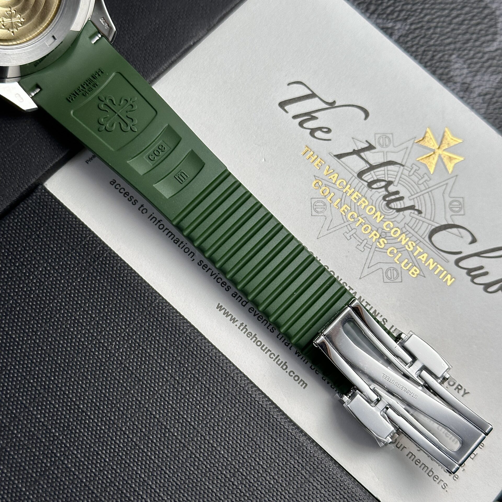 Patek Philippe Aquanaut 5168G Replica Watch Green Factory 3K 42.2mm - Top club
