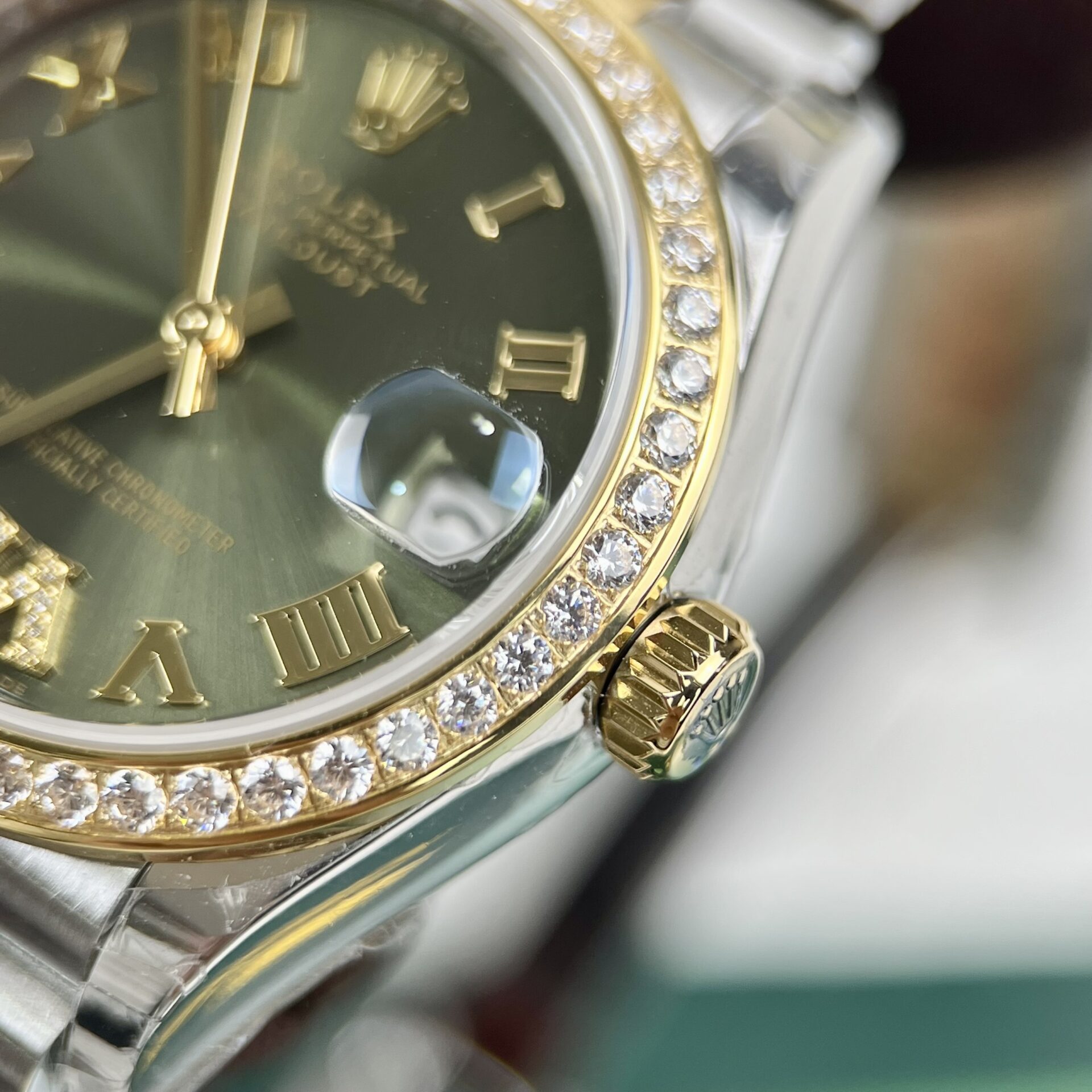 Rolex DateJust Women s Replica 1:1 Watch With Stone Bezel 31mm - Elite Watch Atelier