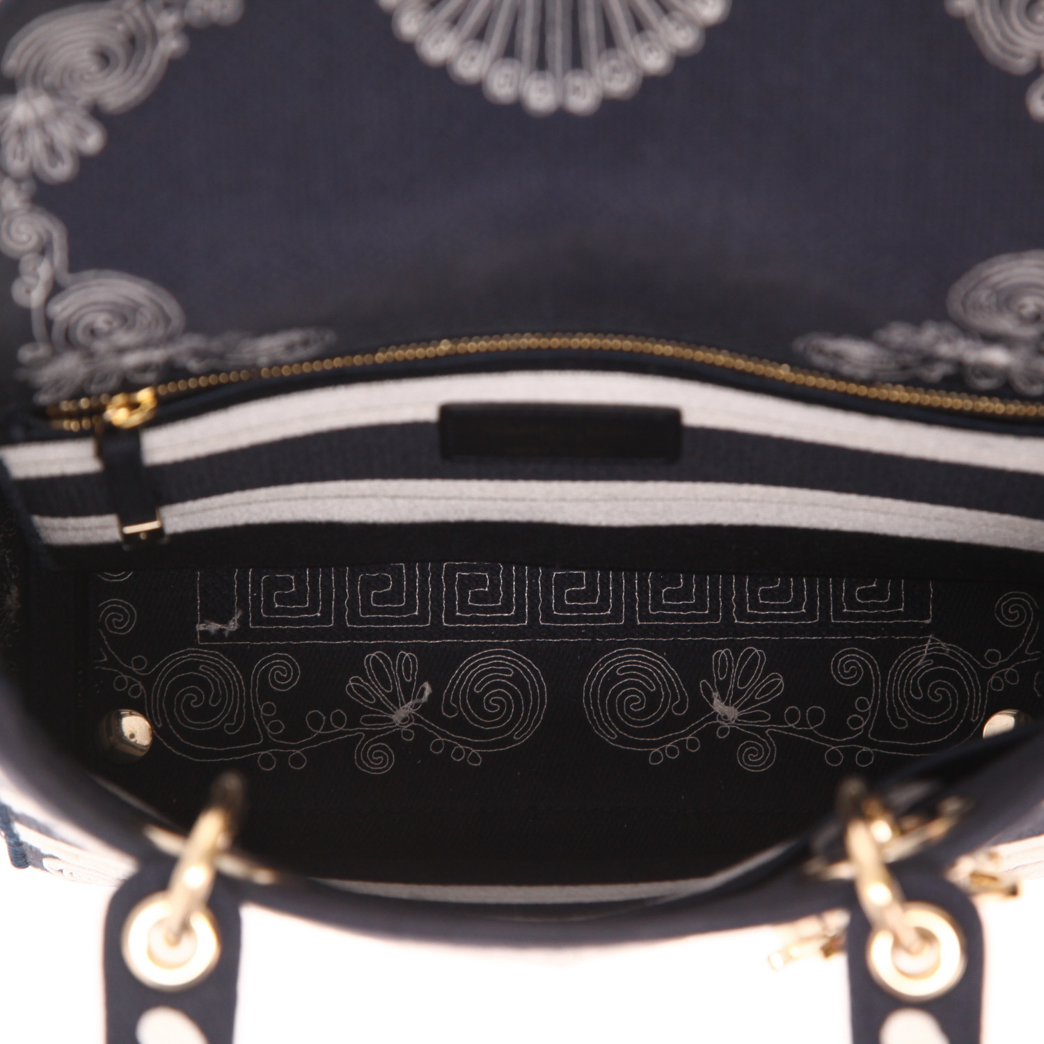 Dior Lady Dior handbag in navy blue and white canvas1:1High-quality replica