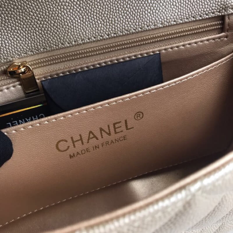 Replica Chanel Caviar Calfskin 20Cm Classic Flap Bag 11161:1High-quality replica