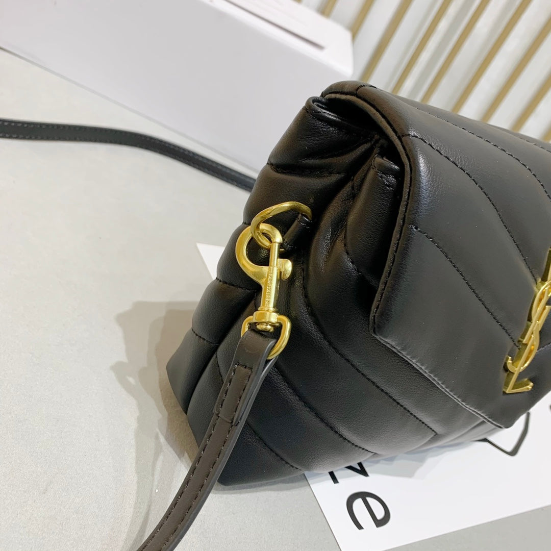 TO – Luxury Bags SLY 2721:1High-quality replica