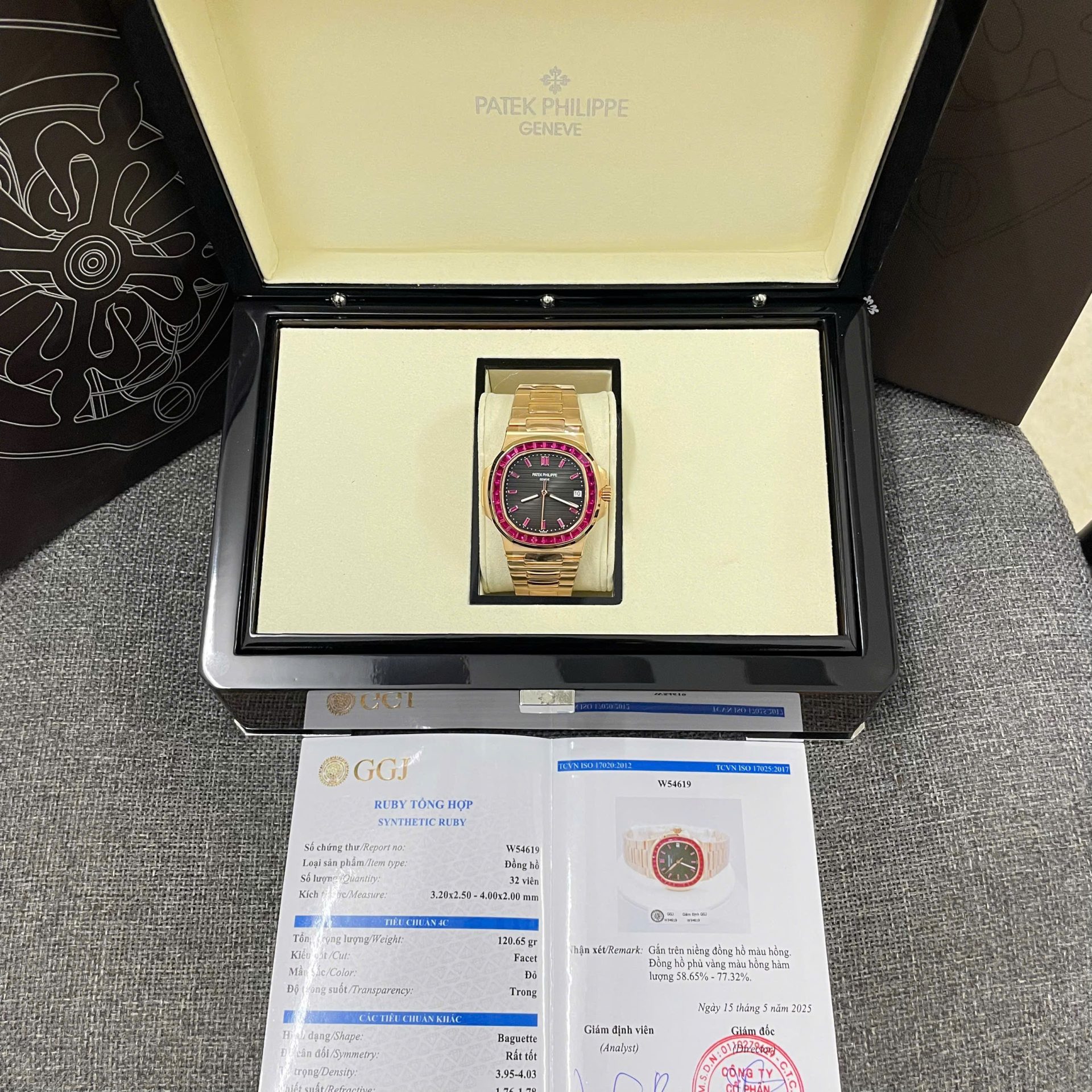 Patek Philippe Nautilus 5723 Copies Watch 18K Gold Wrapped + Synthetic Ruby 40mm - Elite Watch Atelier