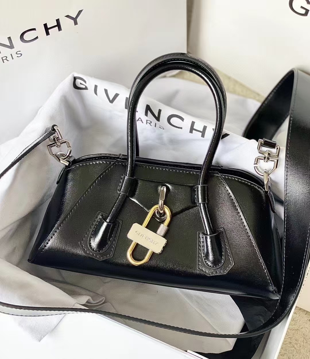 Givenchy Mini Antigona Stretch Bag1:1High-quality replica