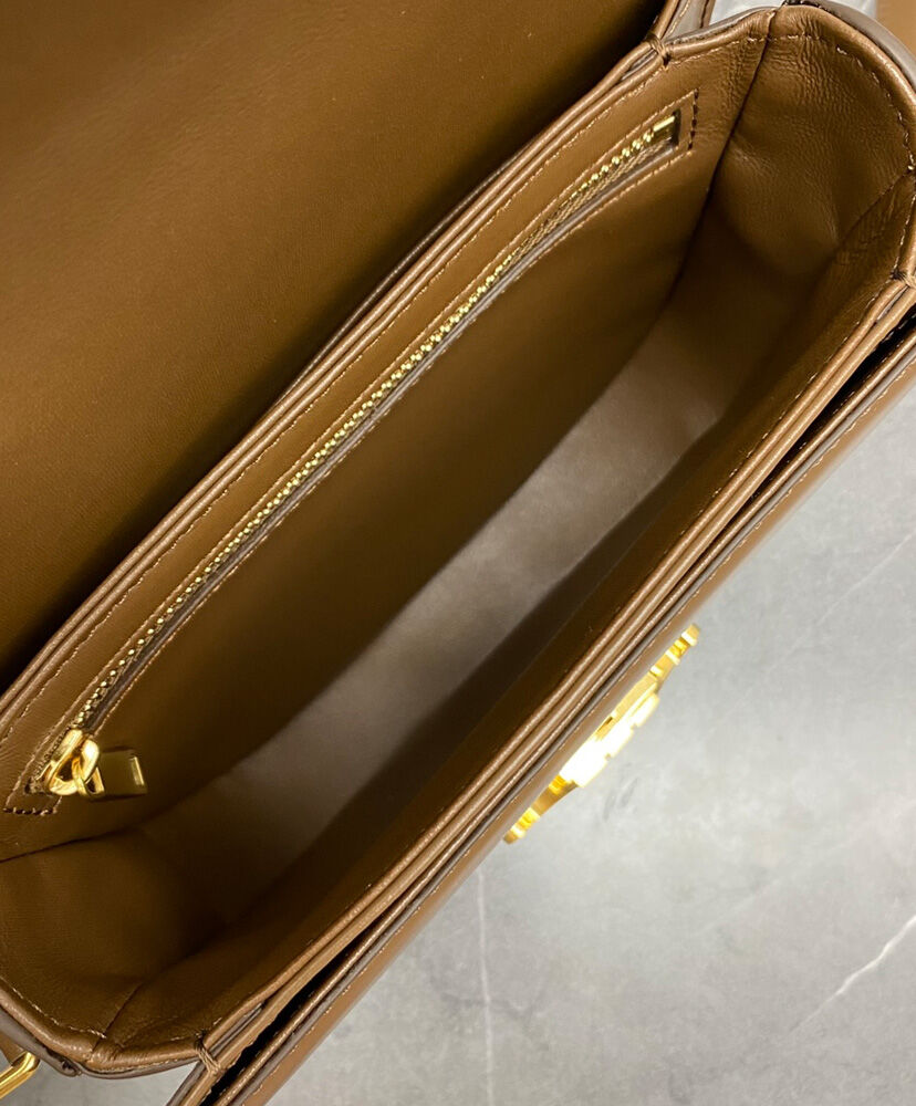 Celine Teen Besace Triomphe In Shiny Calfskin Coffee1:1High-quality replica