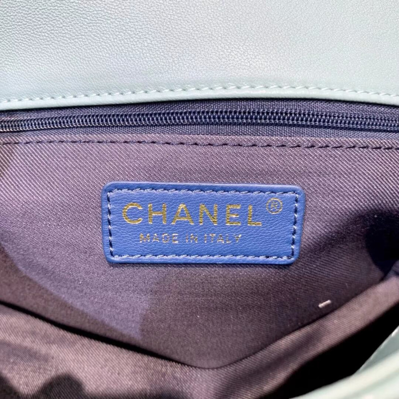 Replica Chanel Flap Bag With Large Bi-Color Chain As13531:1High-quality replica