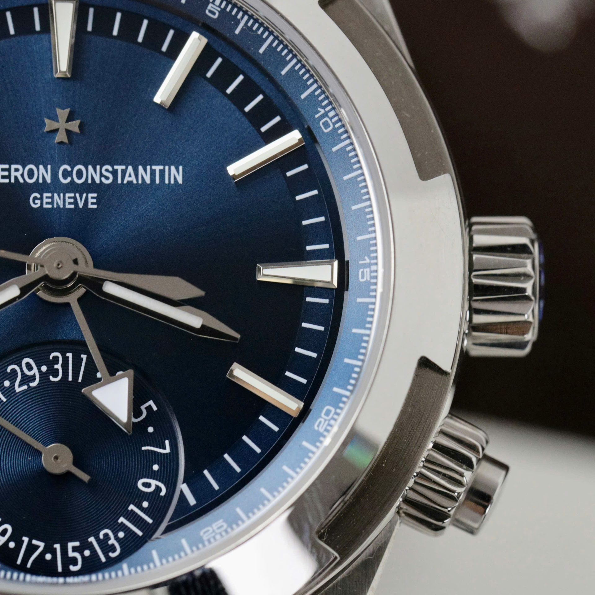 Vacheron Constantin Replica Watch Overseas Dual Time 7900V Blue PZ Factory 41mm - Top club