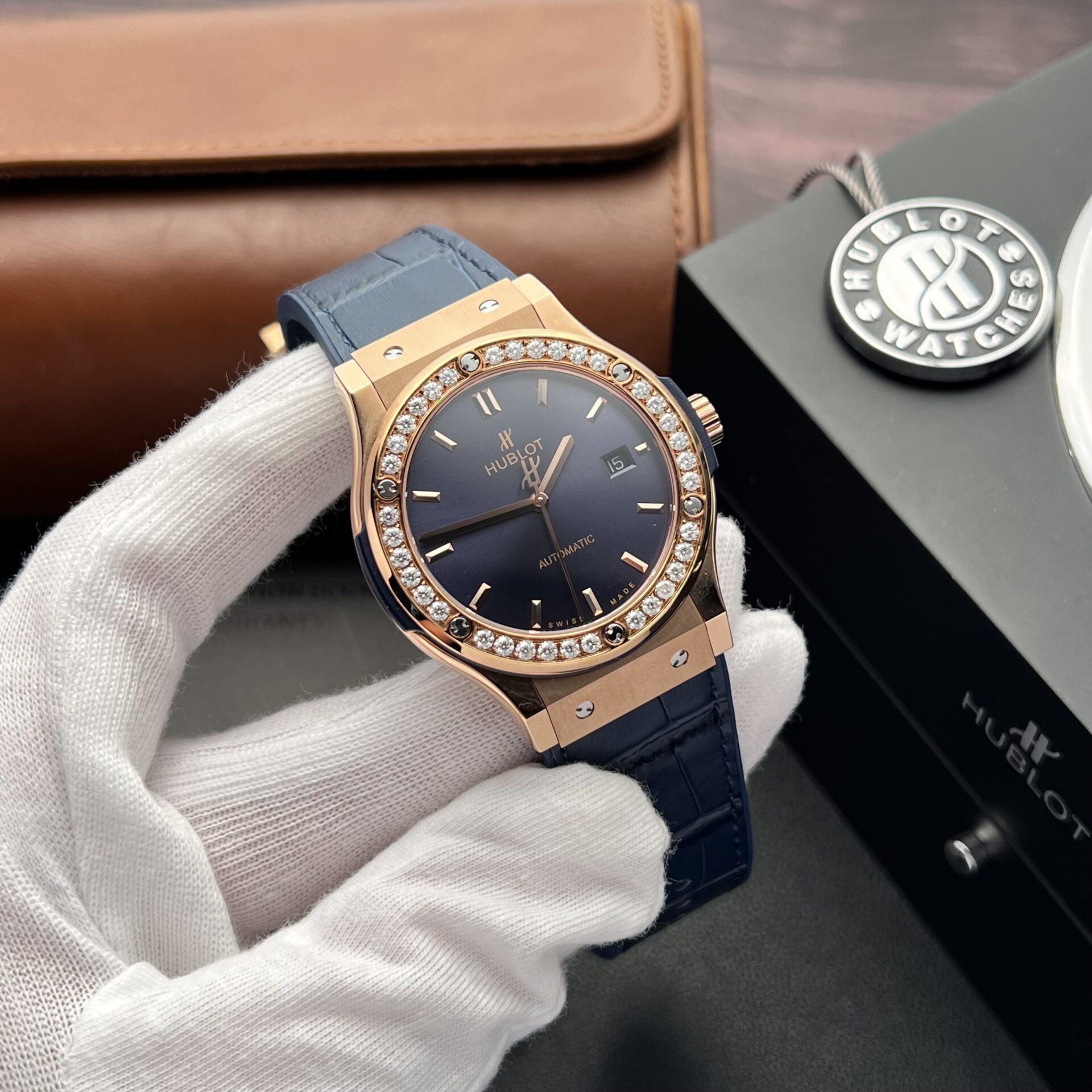Hublot Replica 1:1 Watch Classic Fusion King Gold With Moissanite Diamonds Blue 42mm - Top club