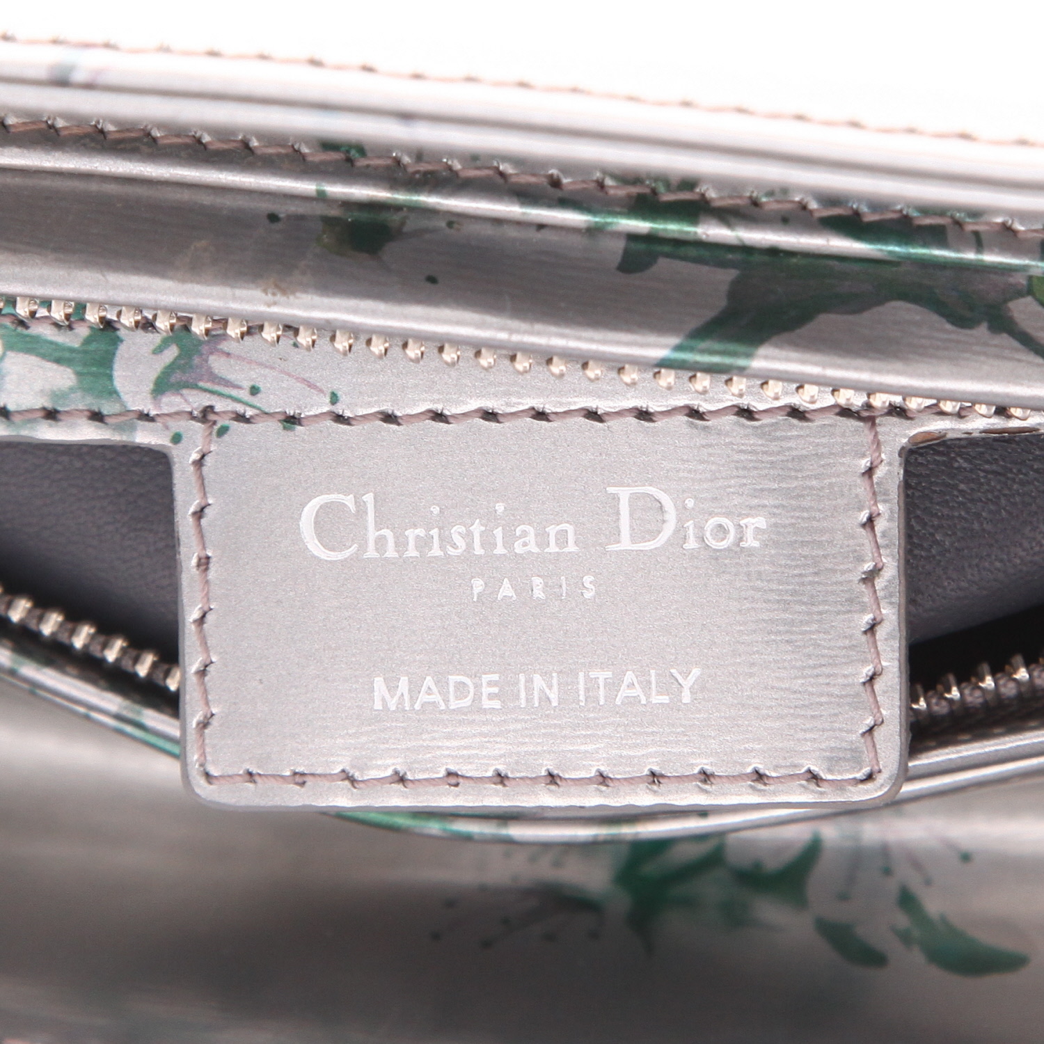 Dior Lady Dior handbag in silver leather1:1High-quality replica