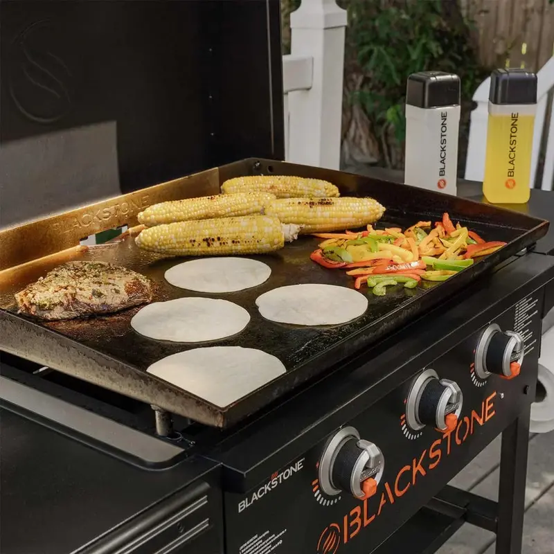 Blackstone 28-Inch 3-Burner Griddle With Hood - XL Flat Top Outdoor Grill Kit - Image 3 Blackstone 28-Inch 3-Burner Griddle With Hood - XL Flat Top Outdoor Grill Kit - Image 3