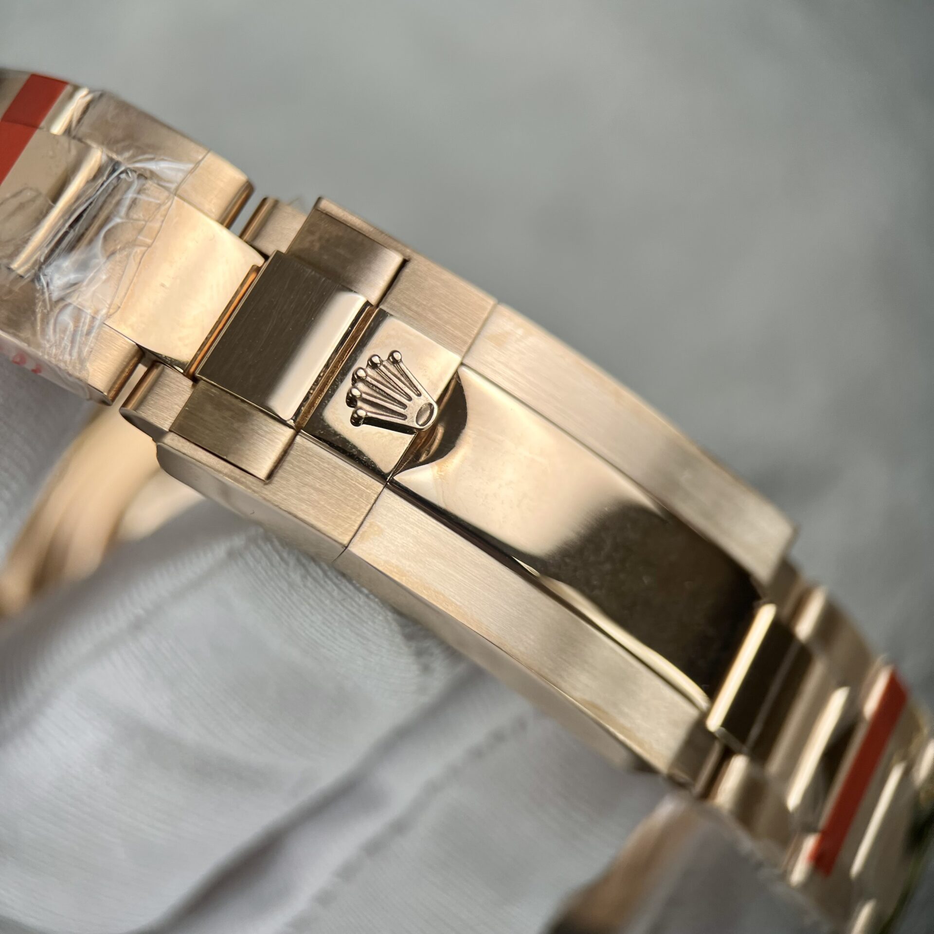 Rolex Replica 11 Watch Daytona Rainbow Rose Gold Plated  40mm - Elite Watch Atelier