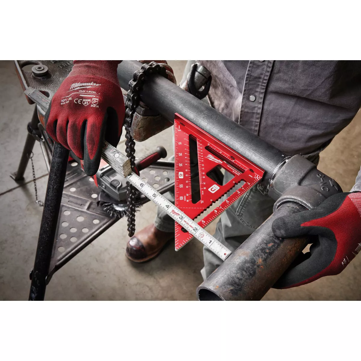 Milwaukee 7 In. Magnetic Rafter Square