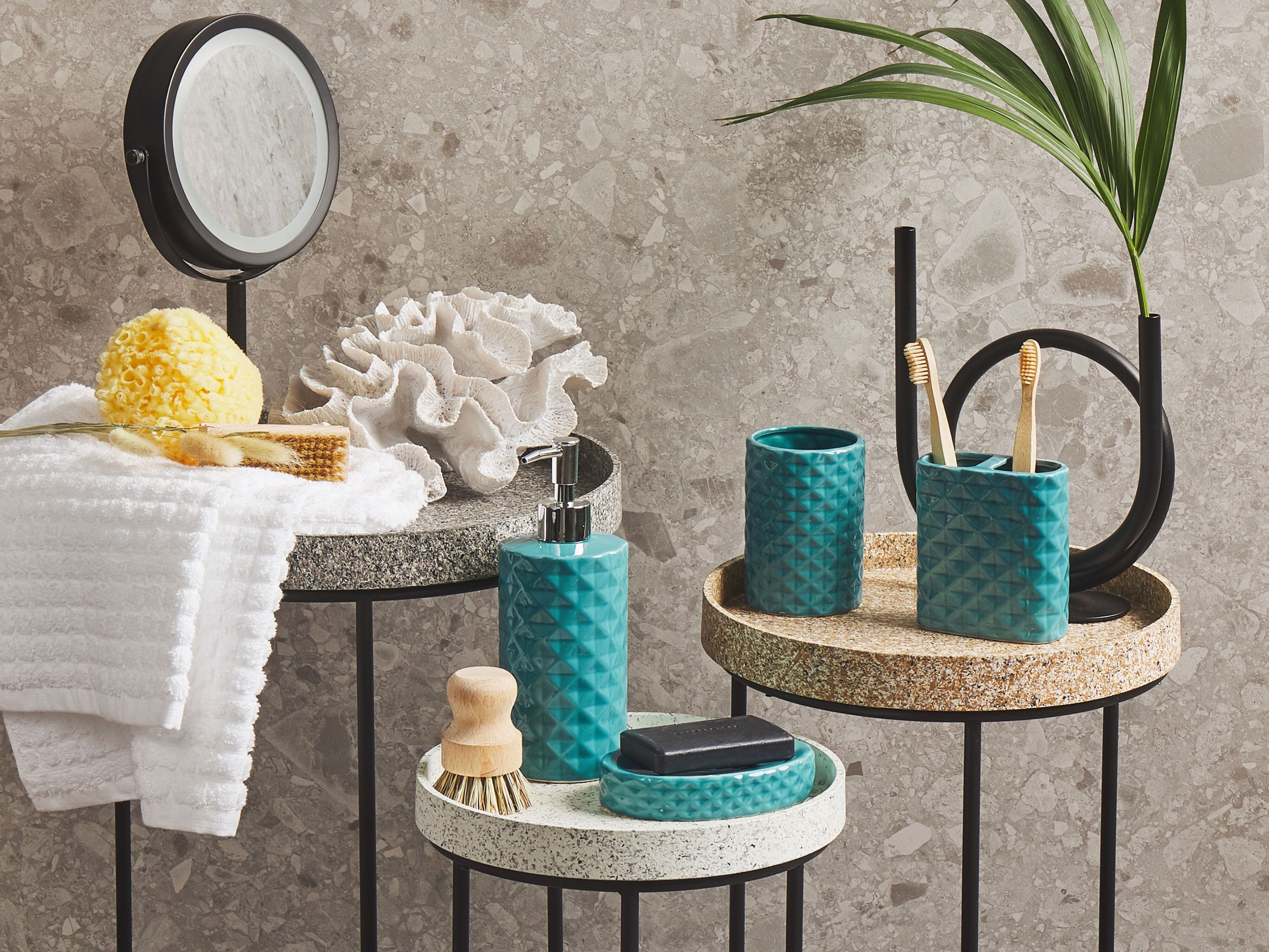4-Piece Bathroom Accessories Set GUATIRE Ceramic Turquoise