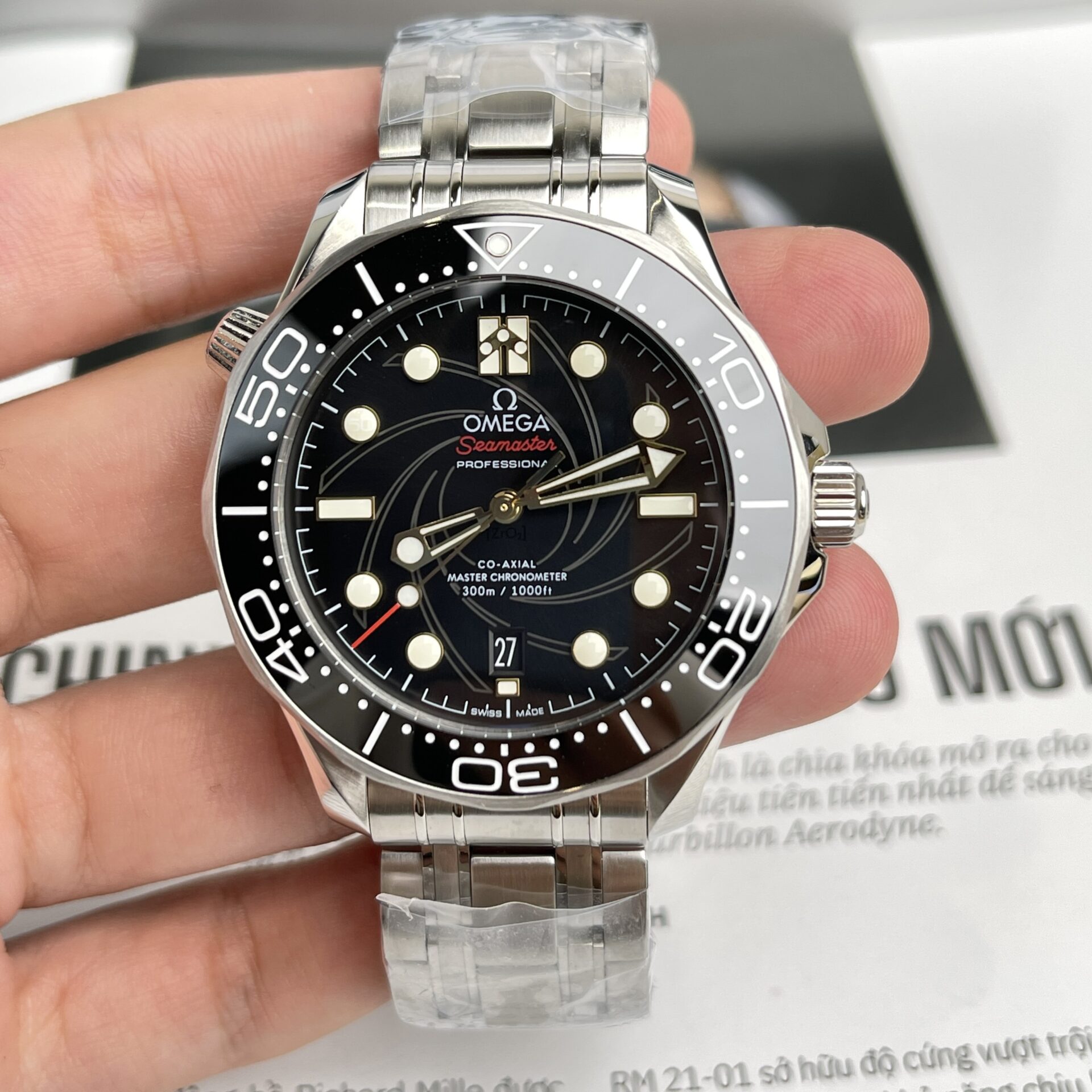 Omega Replica Watch Seamaster James Bond 007 Black Dial VS Factory 42mm - Elite Watch Atelier