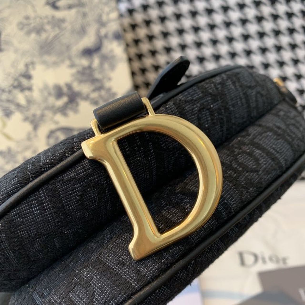 Christian Dior Saddle Bag Black Oblique Embroidered Canvas Gold Toned Hardware For Women 19.5cm/7.6in CD1:1High-quality replica