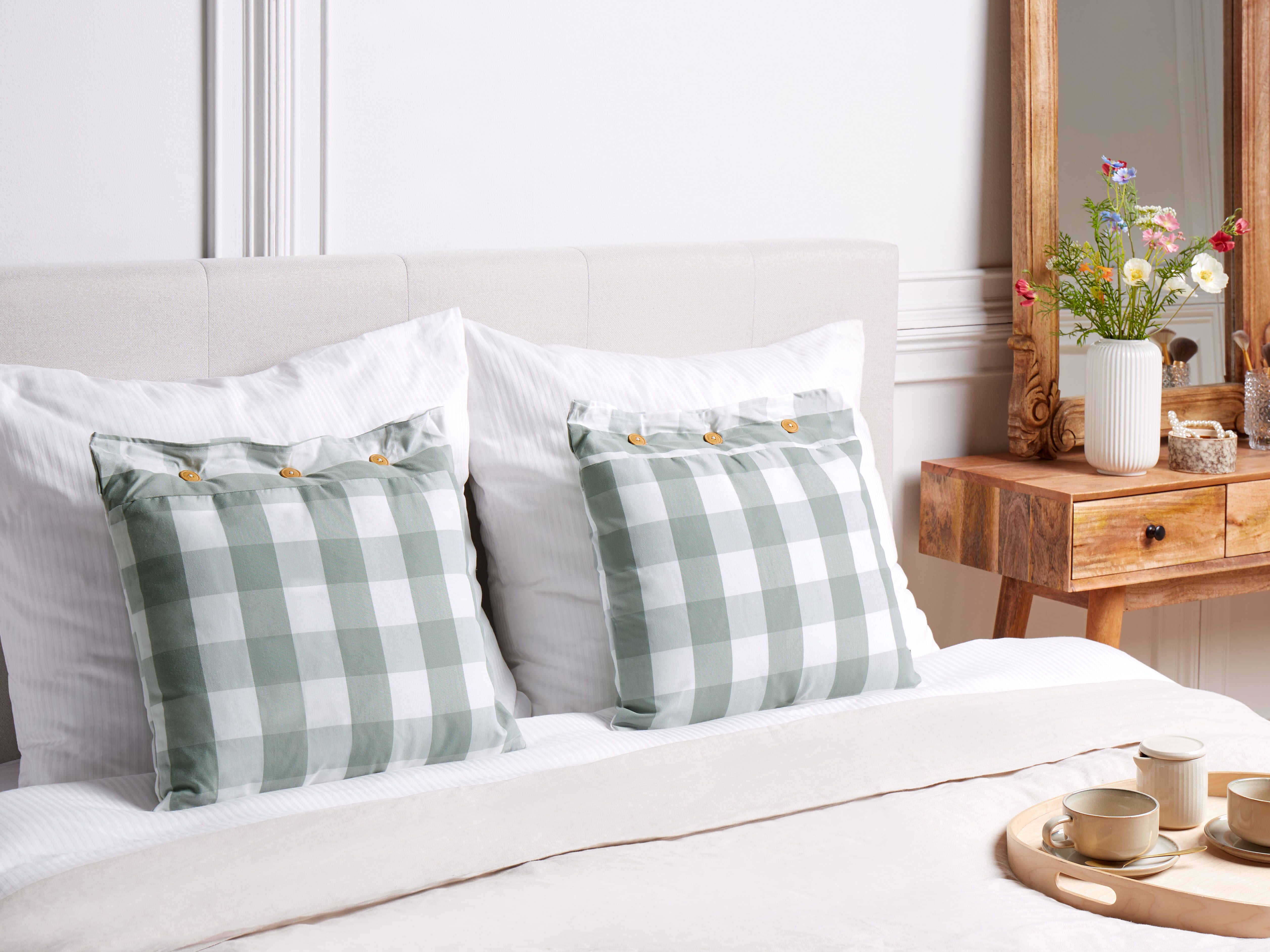 Set of 2 Decorative Cushions TAMNINE 45 x 45 cm Mint Green Checked