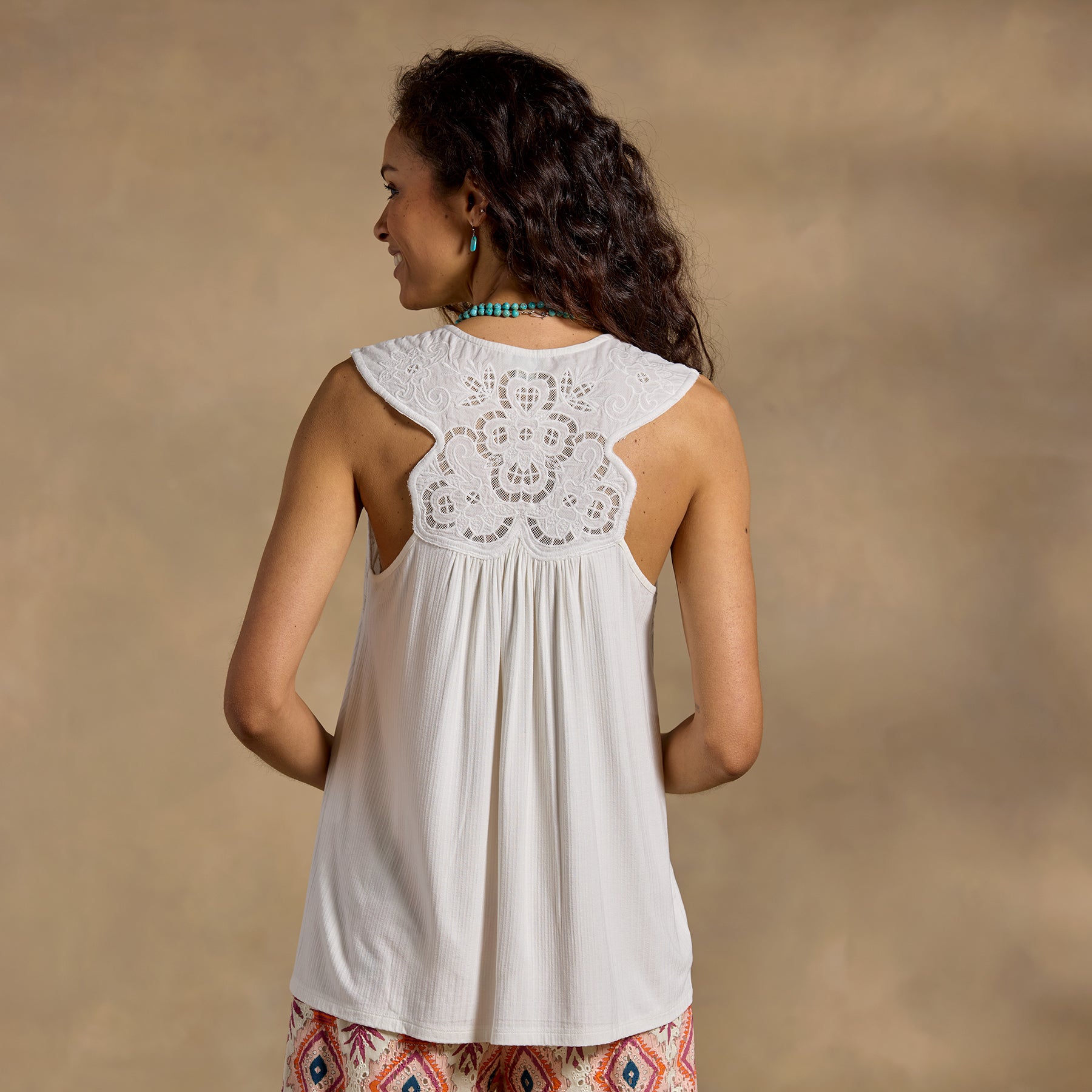 Layla Lace Tank - Sundance Clothing
