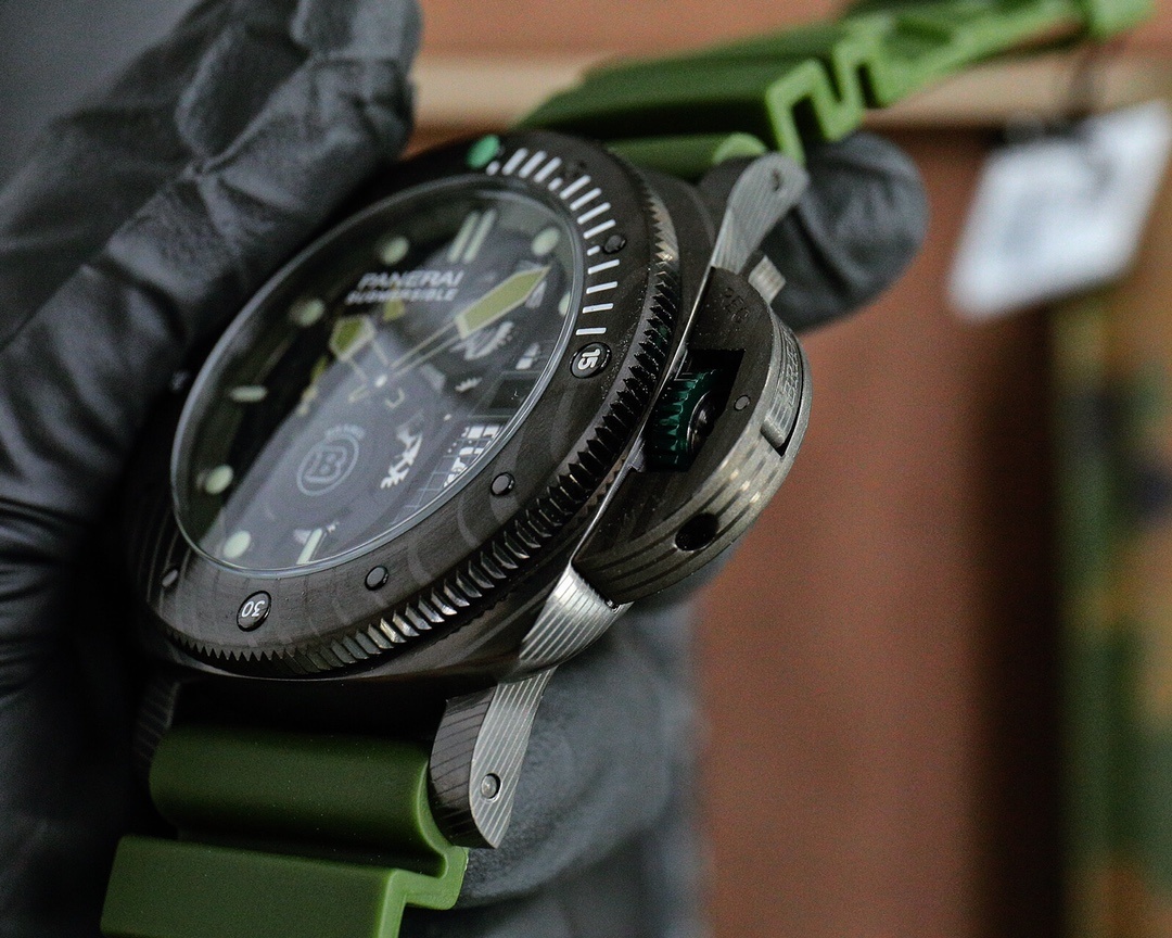 Panerai SUBMERSIBLE BMG-TECH�?─ 47mm(1:1 replica) - Top club