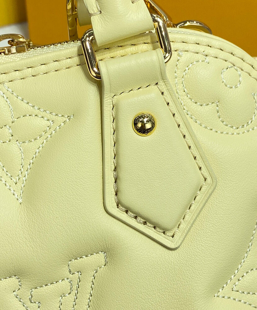 Louis Vuitton Alma BB1:1High-quality replica