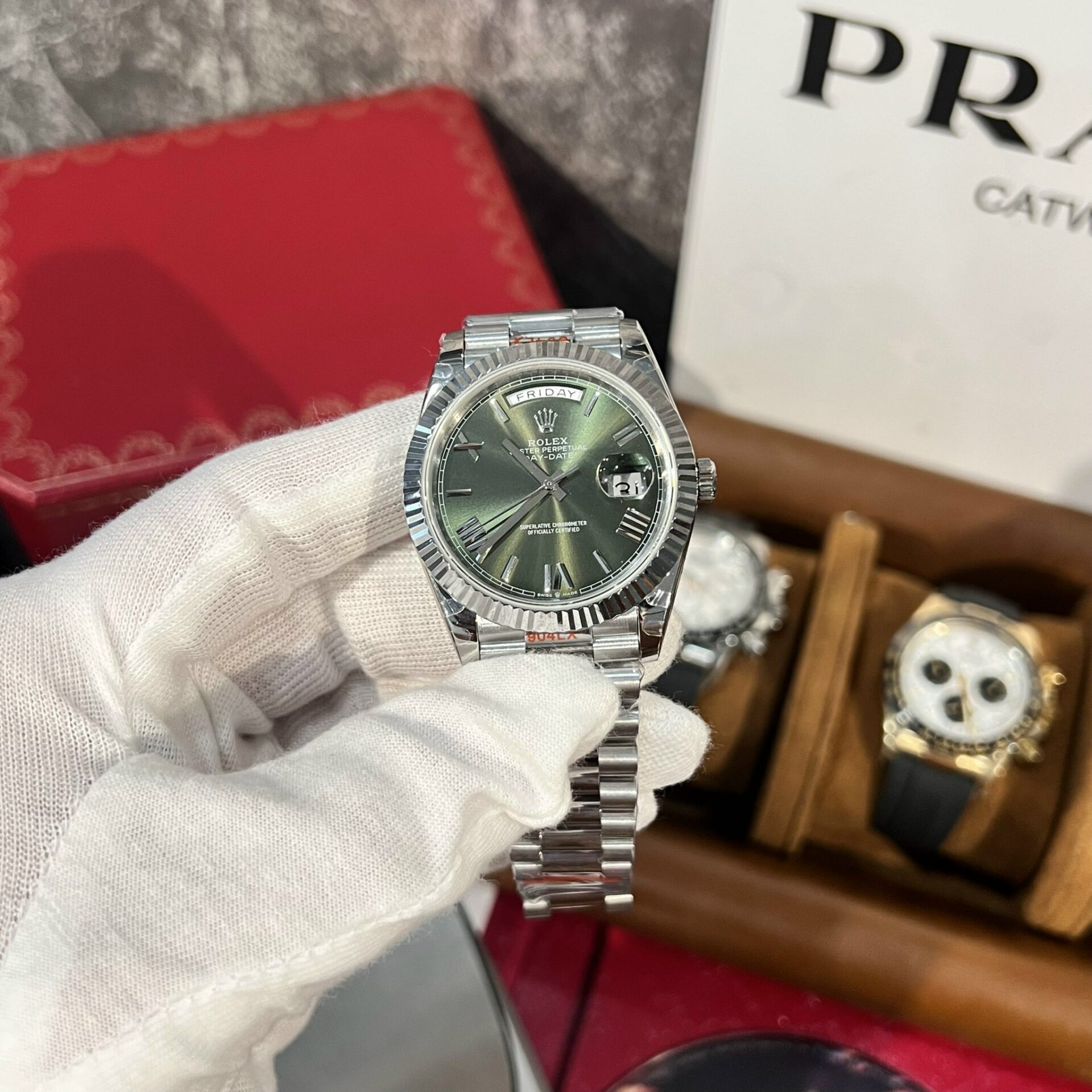Rolex Rep 11 Watch Day-Date 228236 Green Dial Metal Strap GM Factory V2 40mm - Elite Watch Atelier