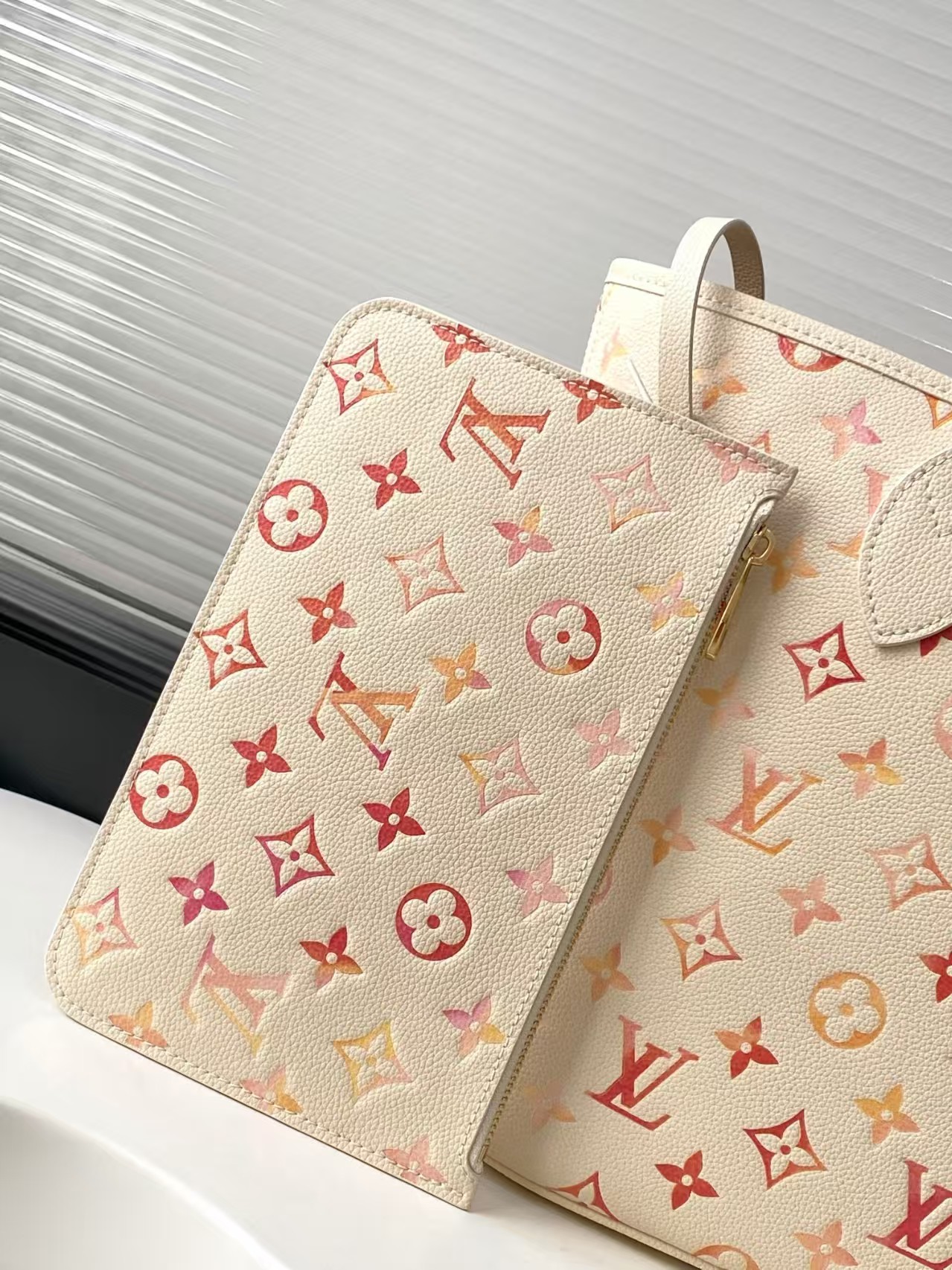 Louis Vuitton white printed Neverfull MM Bag1:1High-quality replica