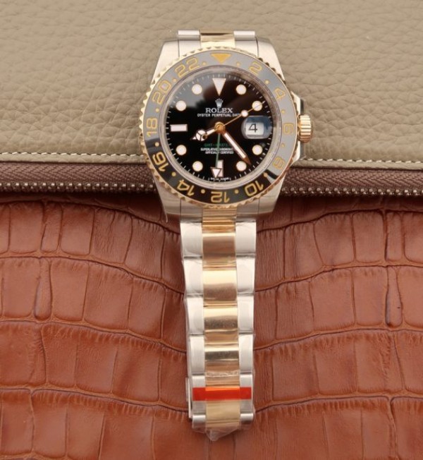 Replica Rolex GMT-Master II 116713 LN Black Ceramic Thick YG Wrapped Noob A3186 - Top club