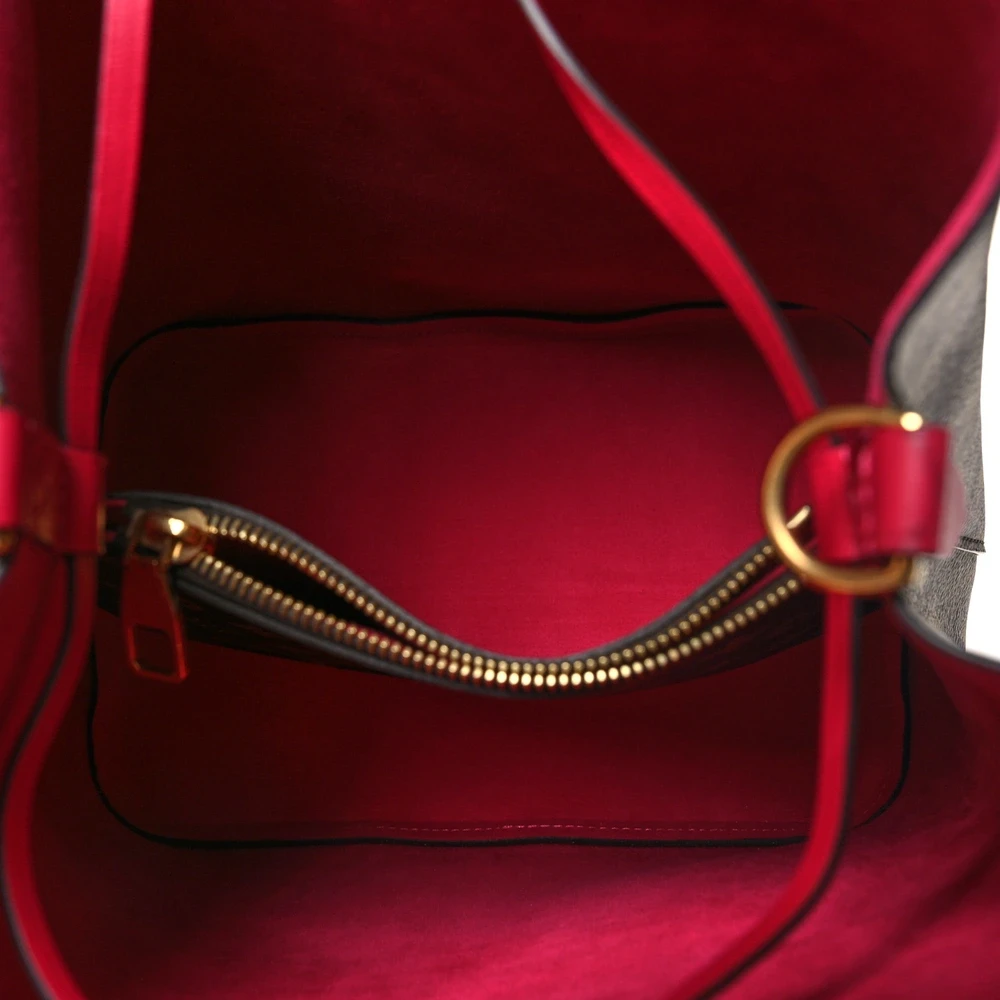 Discover the Best Louis Vuitton Freesia Replica Handbags1:1High-quality replica