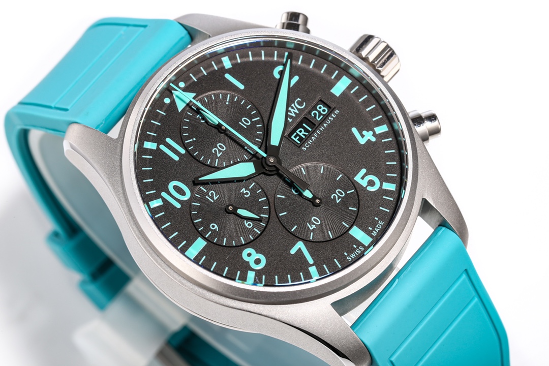 IWC Pilot's New Model IW388106(1:1 replica) - Elite Watch Atelier