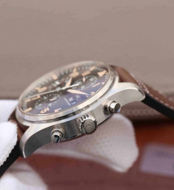 Replica IWC ZF Pilot Chrono AUS Special Edition Leather Strap A7750 - Top club